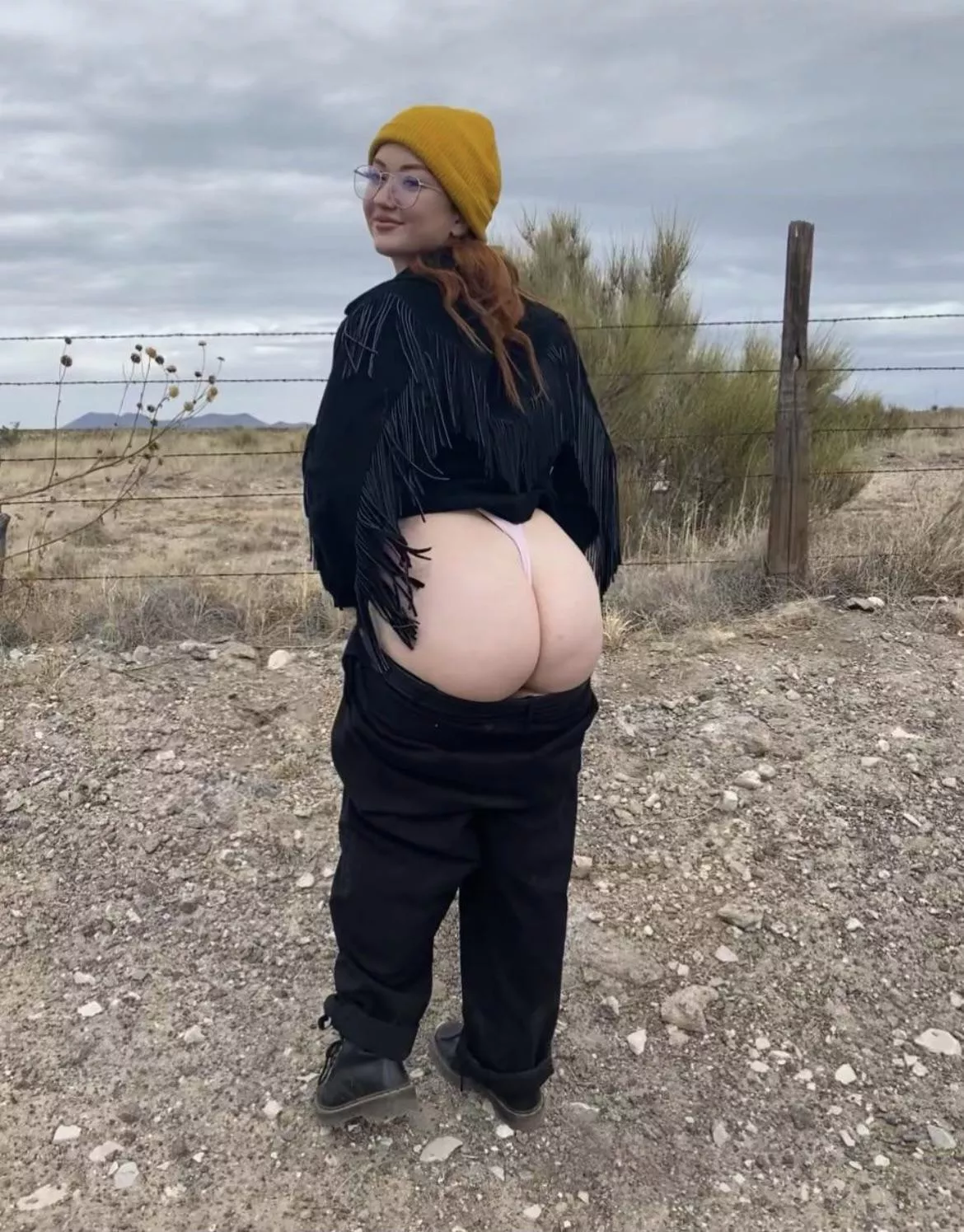 Love showing off my ass everywhere I go posted by emmamagnoliaxo