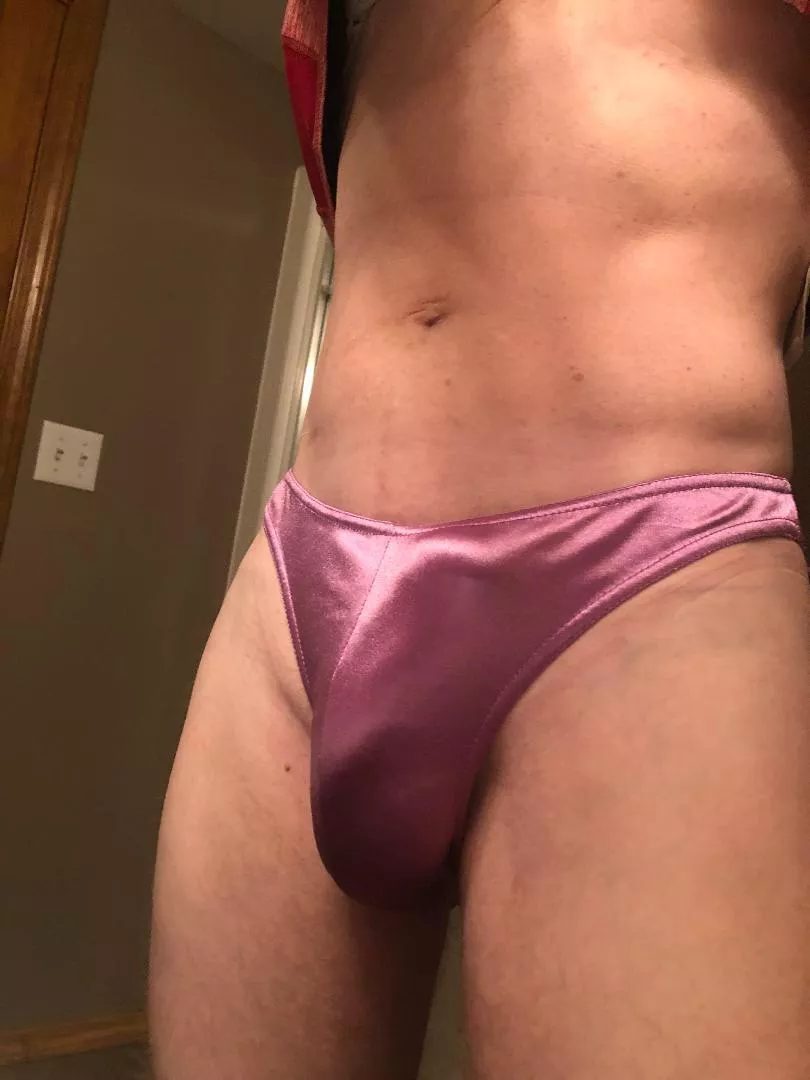 Love some satin undies posted by pantyreview