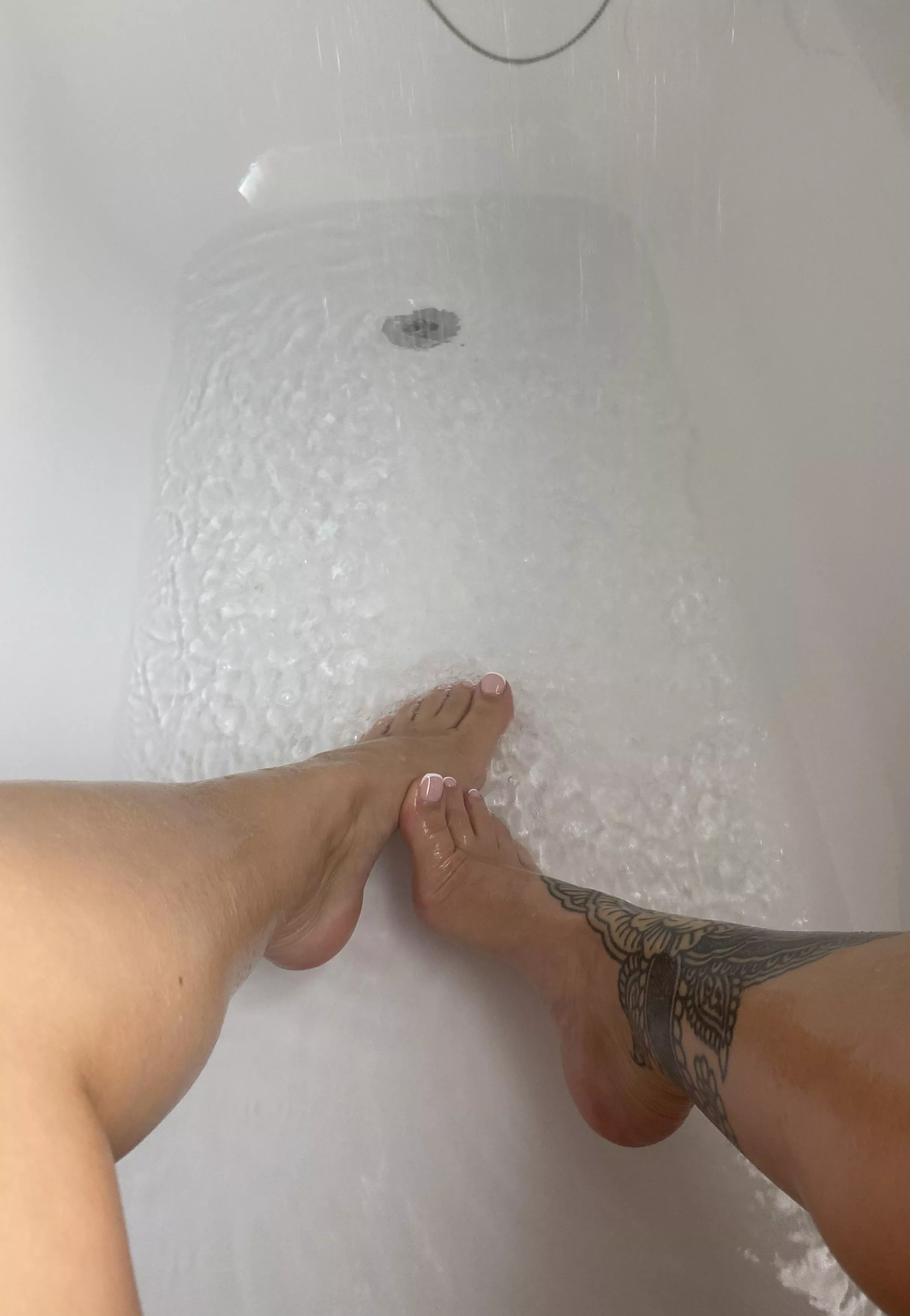 Love the feel of the shower on my feet… and other places… posted by SolesOfSavannah