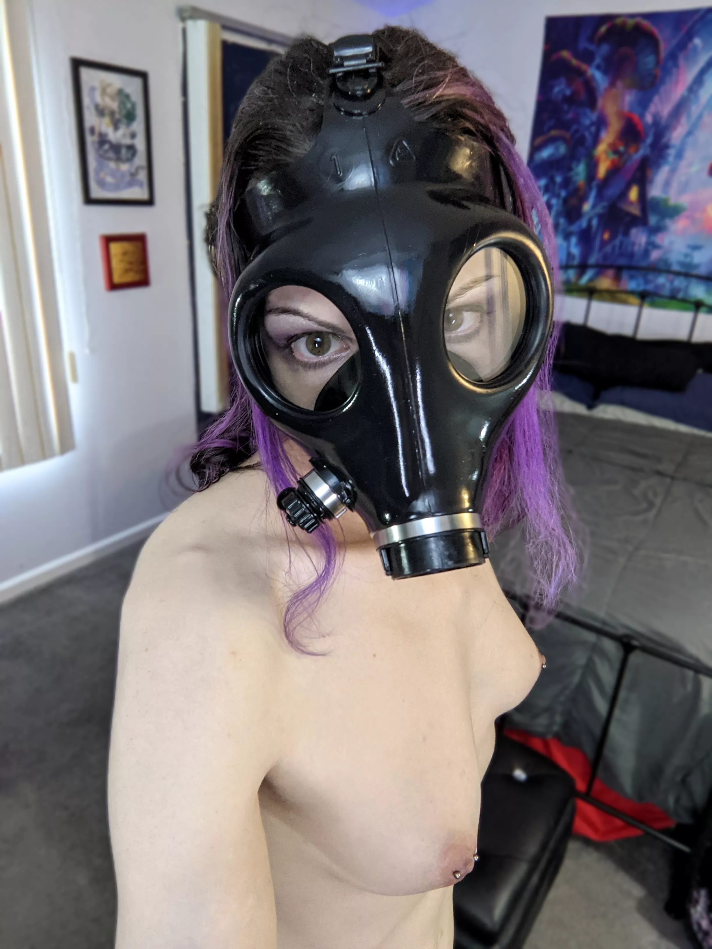 Love the way my eyes look in a gasmask. posted by EvelynNyte