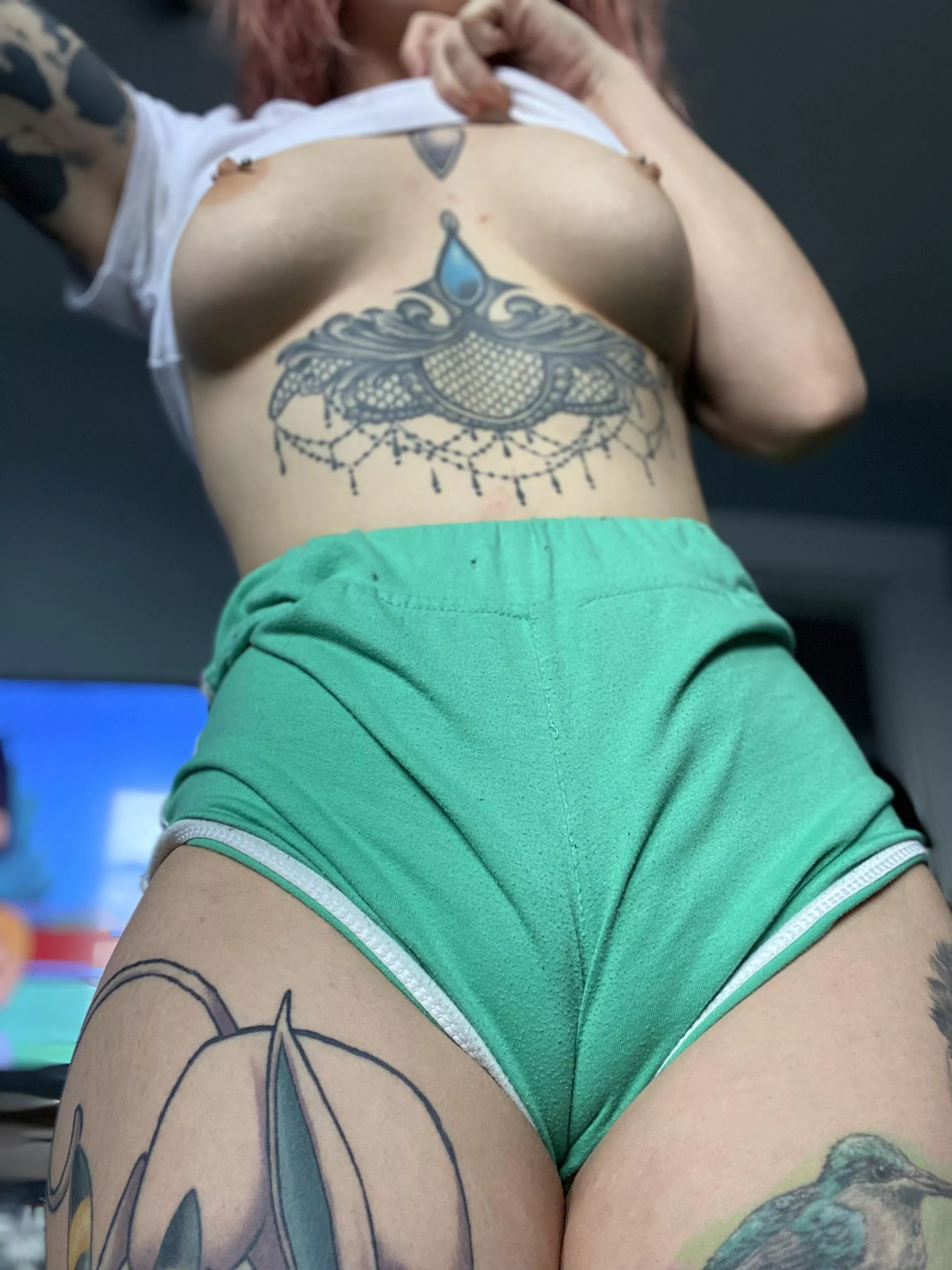 Love the way these shorts always dig into me hehehe posted by _tinytonii