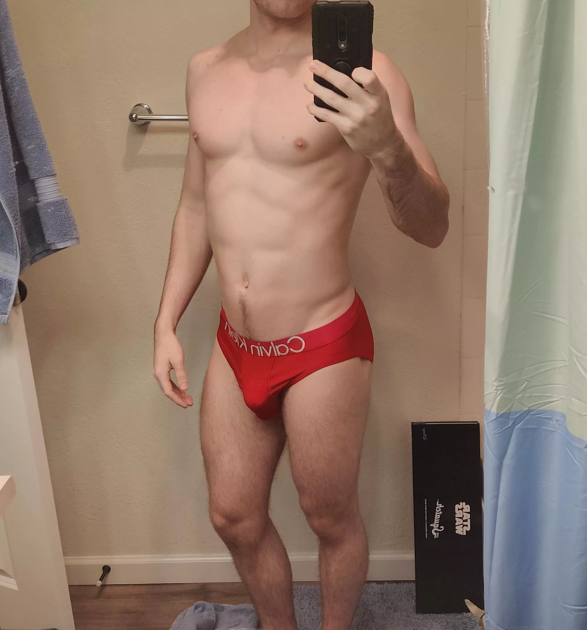 Love walking around in briefs after doing legs ;) posted by evanlerer99