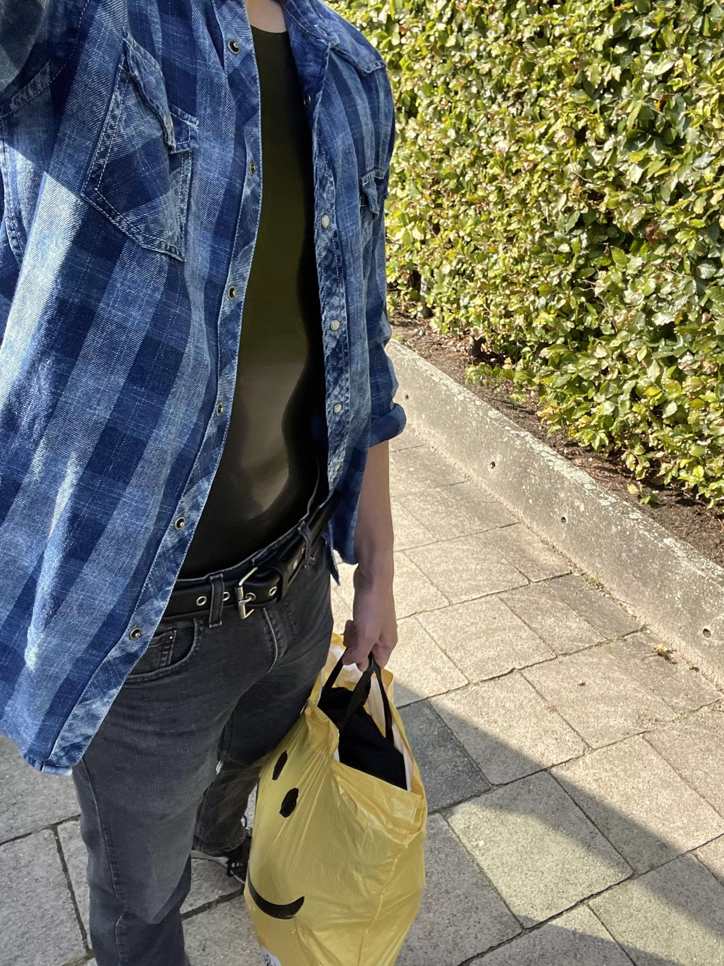 Love wearing latex while doing groceries shopping… posted by dutchie2017