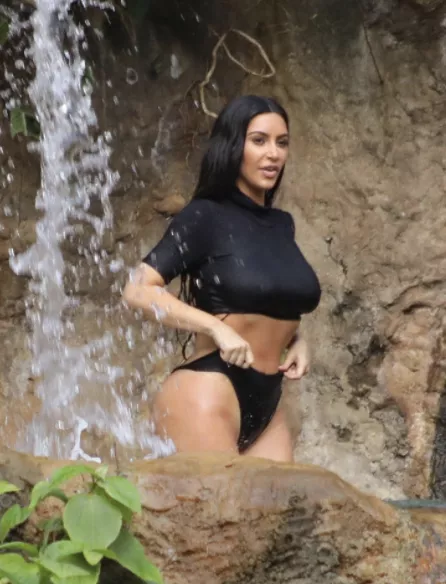 Love when she wears a wet top. posted by No-Quality-709