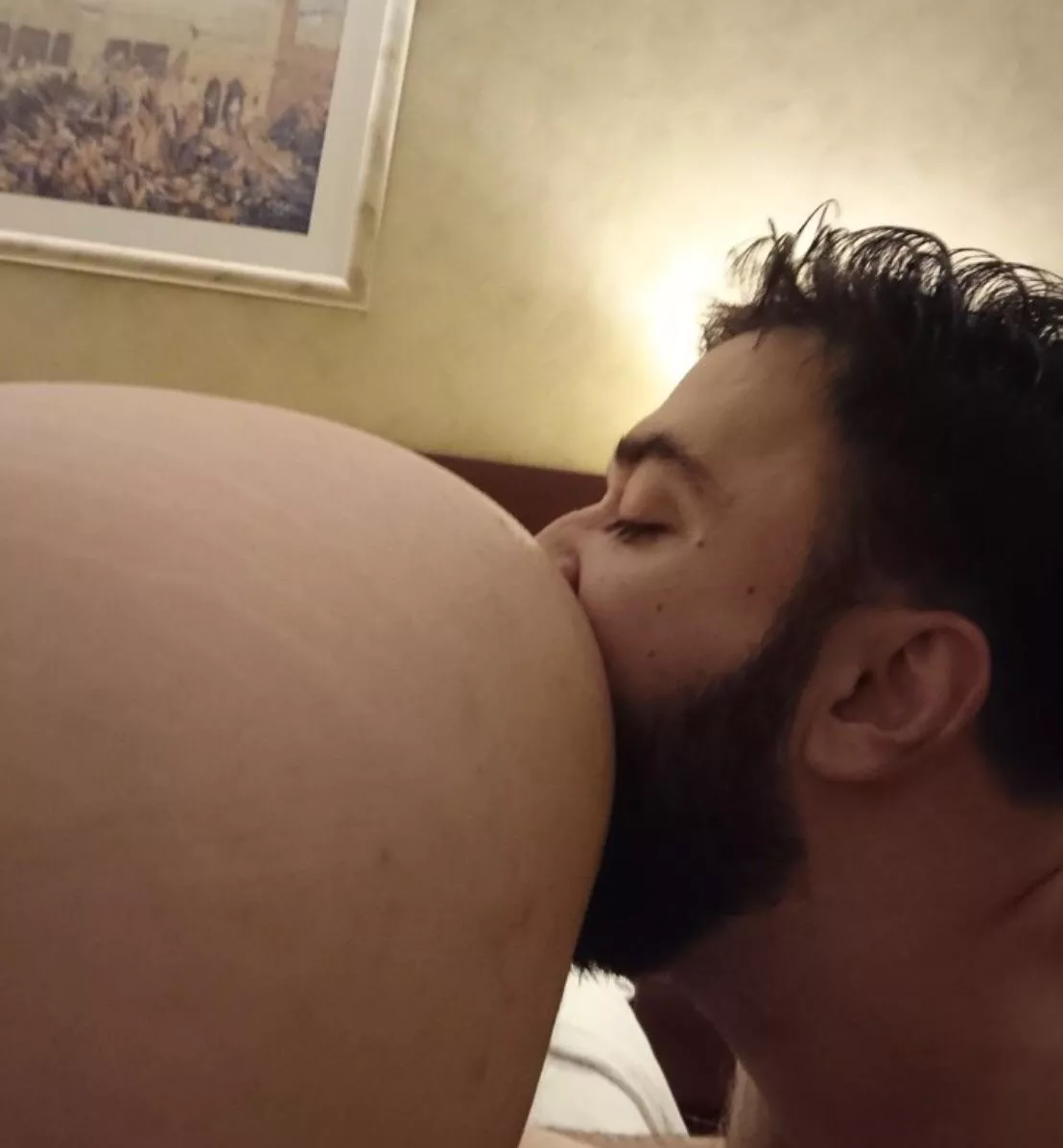 Loved his beard rubbing all over my ass🍑🤤 posted by Kjpaka321