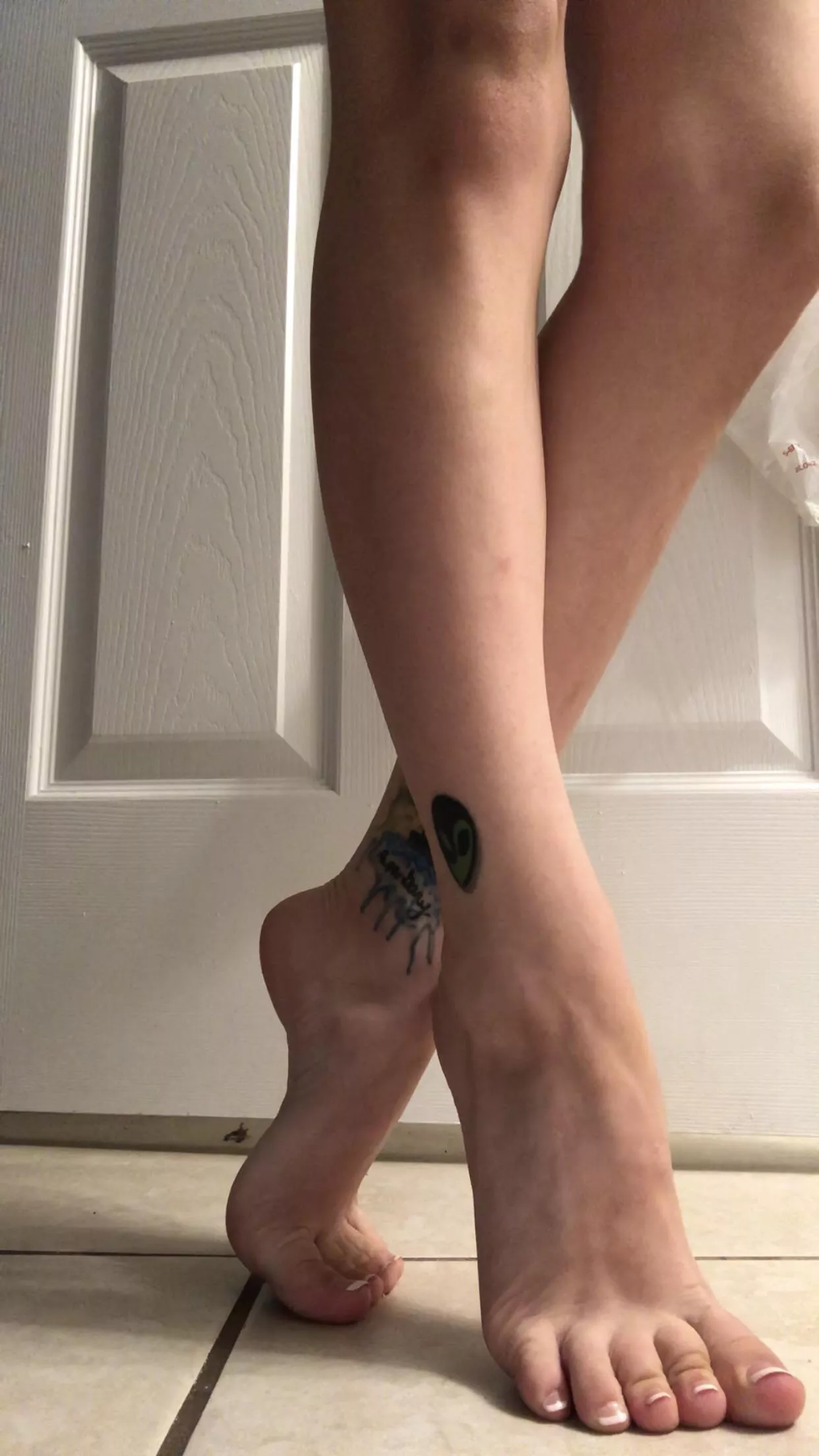 Loving this pedicure🥰🥰🥰 posted by Smallsoles97