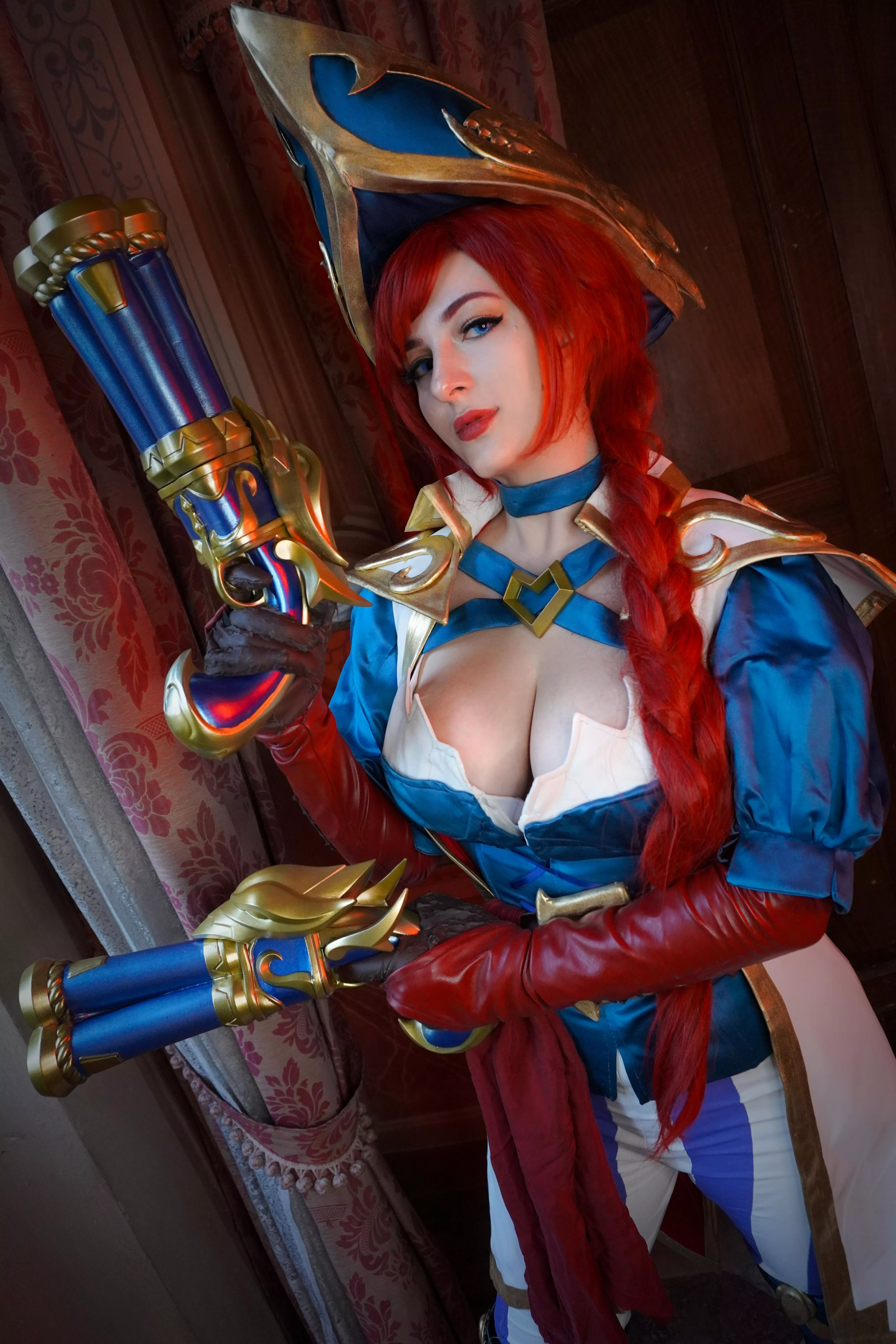 Luce Cosplay as Miss Fortune (ig: luce_cosplay) posted by LuceCosplayArt