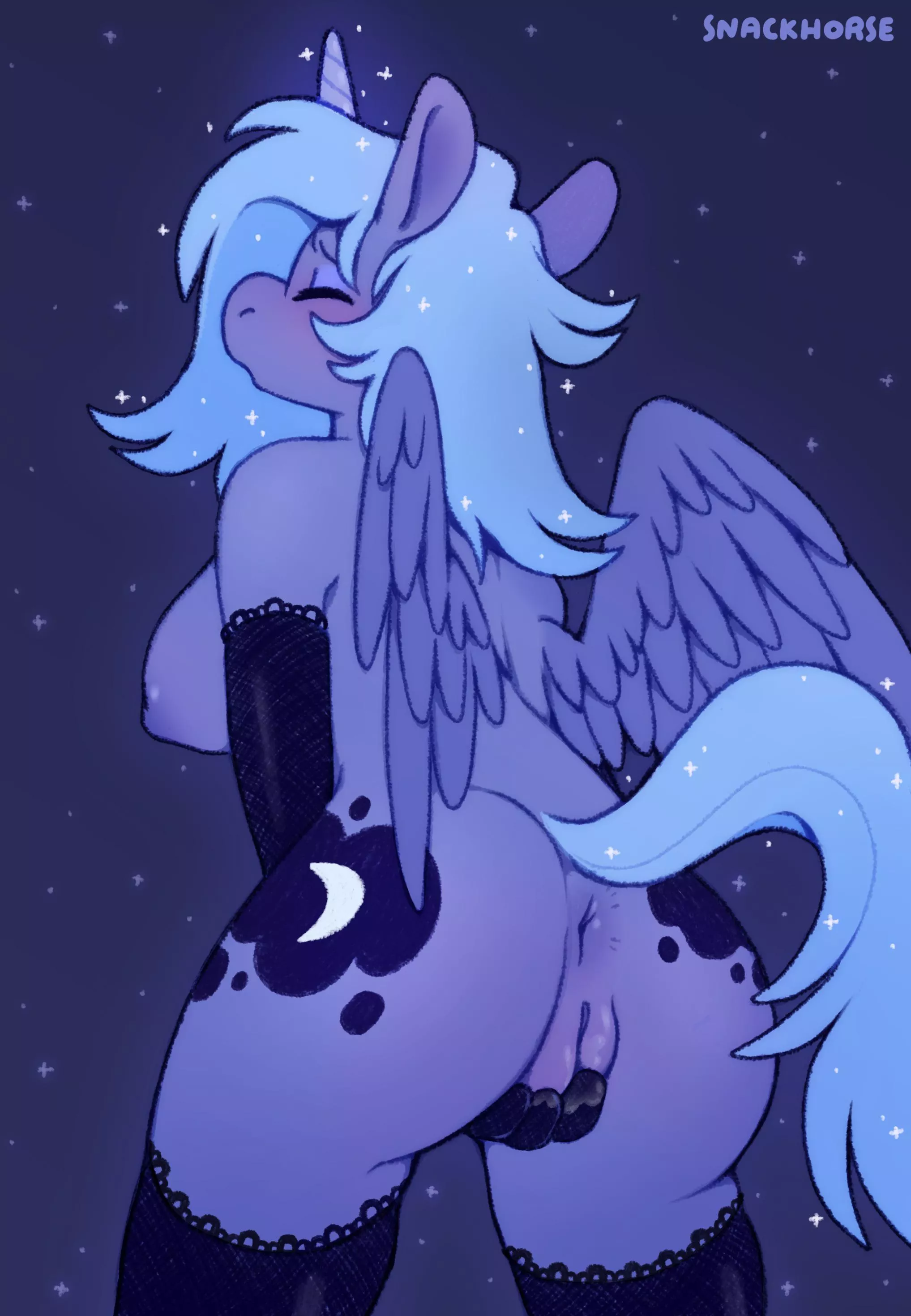 Luna enjoying herself (snackhorse) posted by -l0_0I-