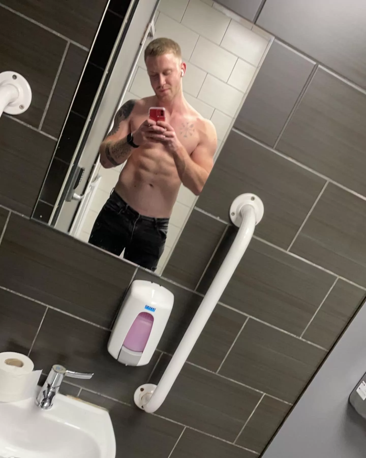 [M] 24 post workout posted by Samsung128952