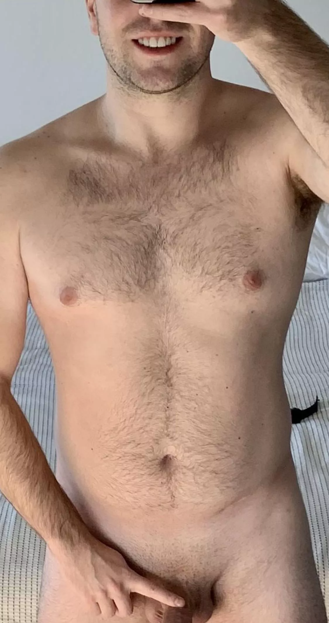 [M] 32 Sporting the dad bod posted by Defiant_Composer_199