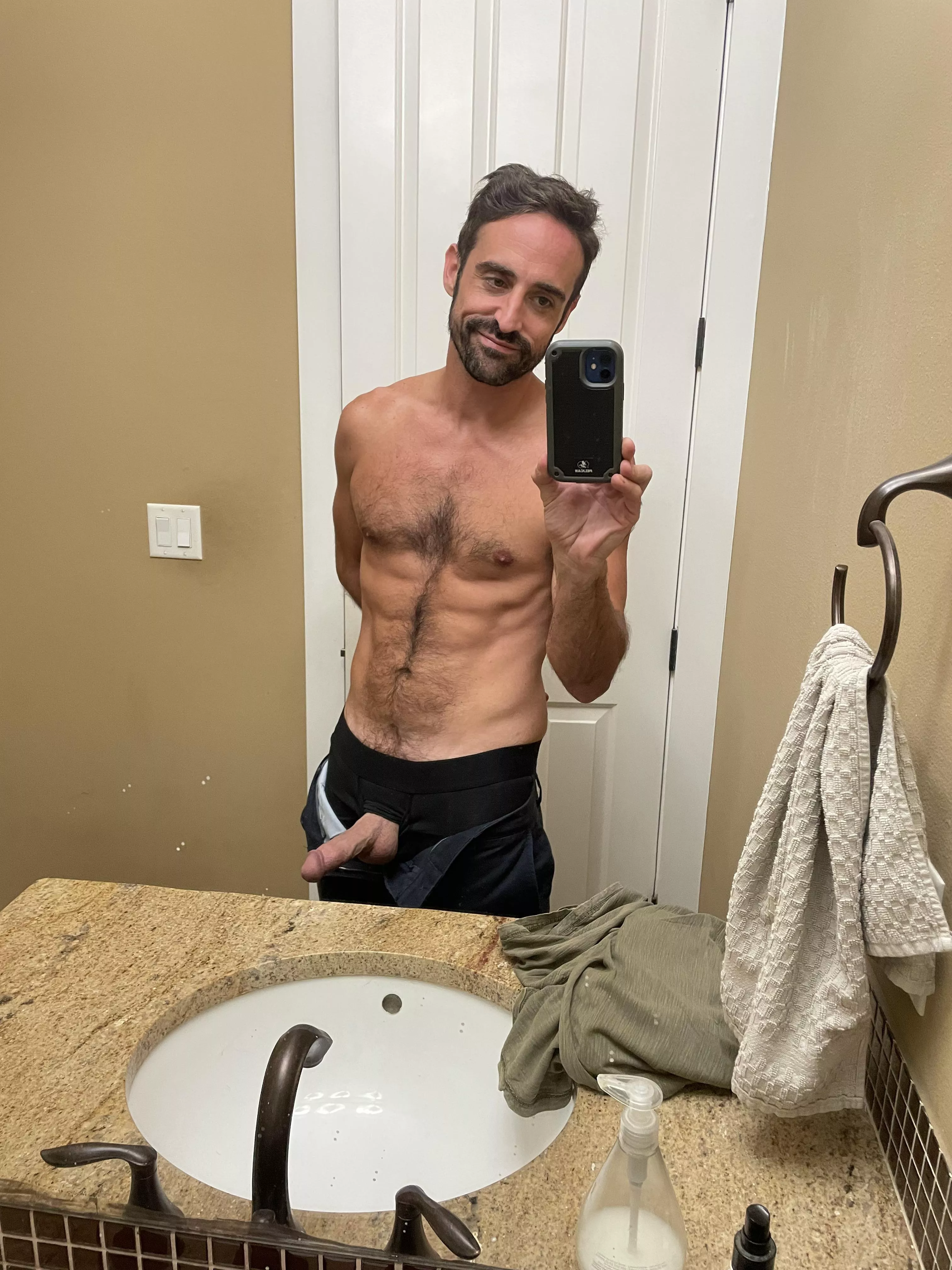 [m] 39 how am I doin? posted by travadelic