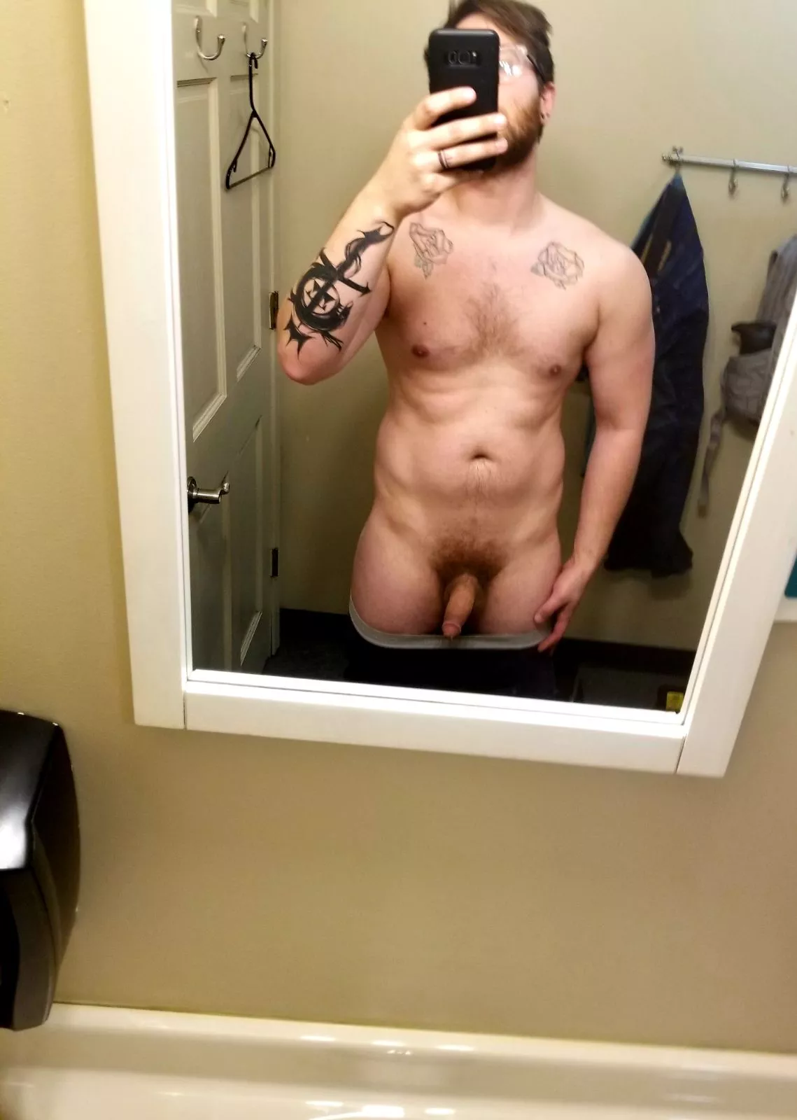 [M] about to lift. always makes me hard but still soft for now... posted by warm-sprinkles420