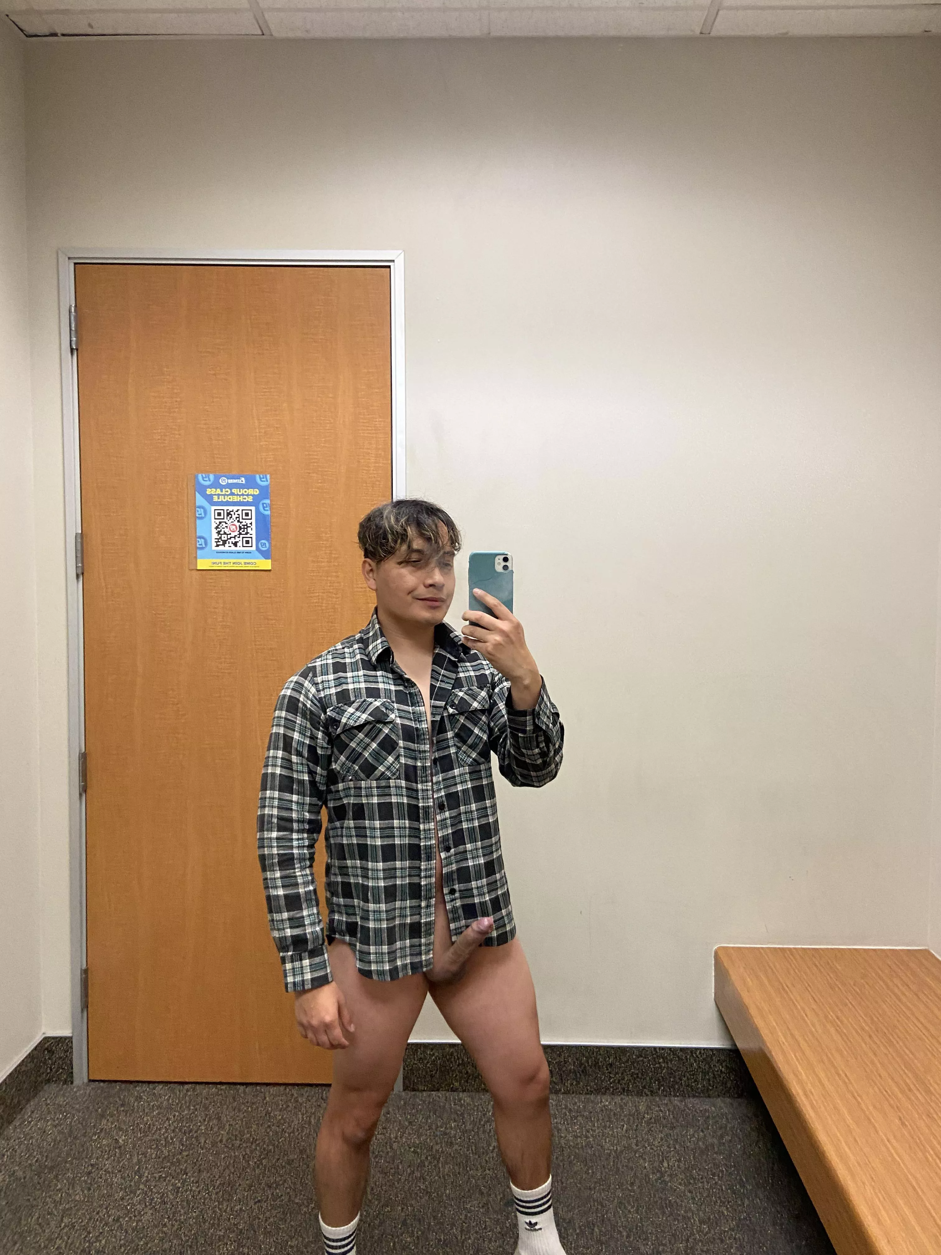 [m] bringing out the flannels to the gym posted by Bedwall