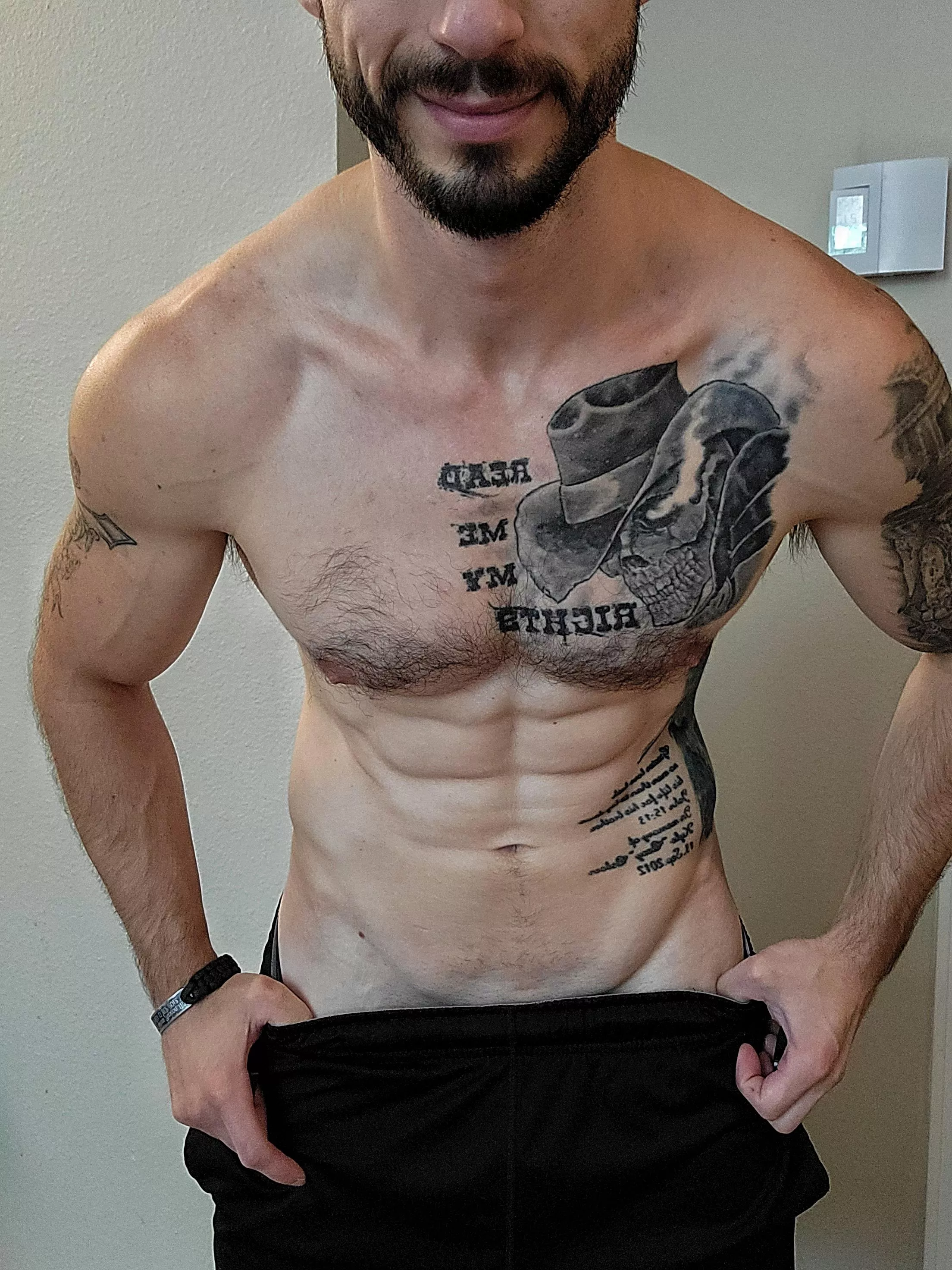 (M) First time posting here, guess that means y'all got 'V card' now 😋 posted by cowboy171