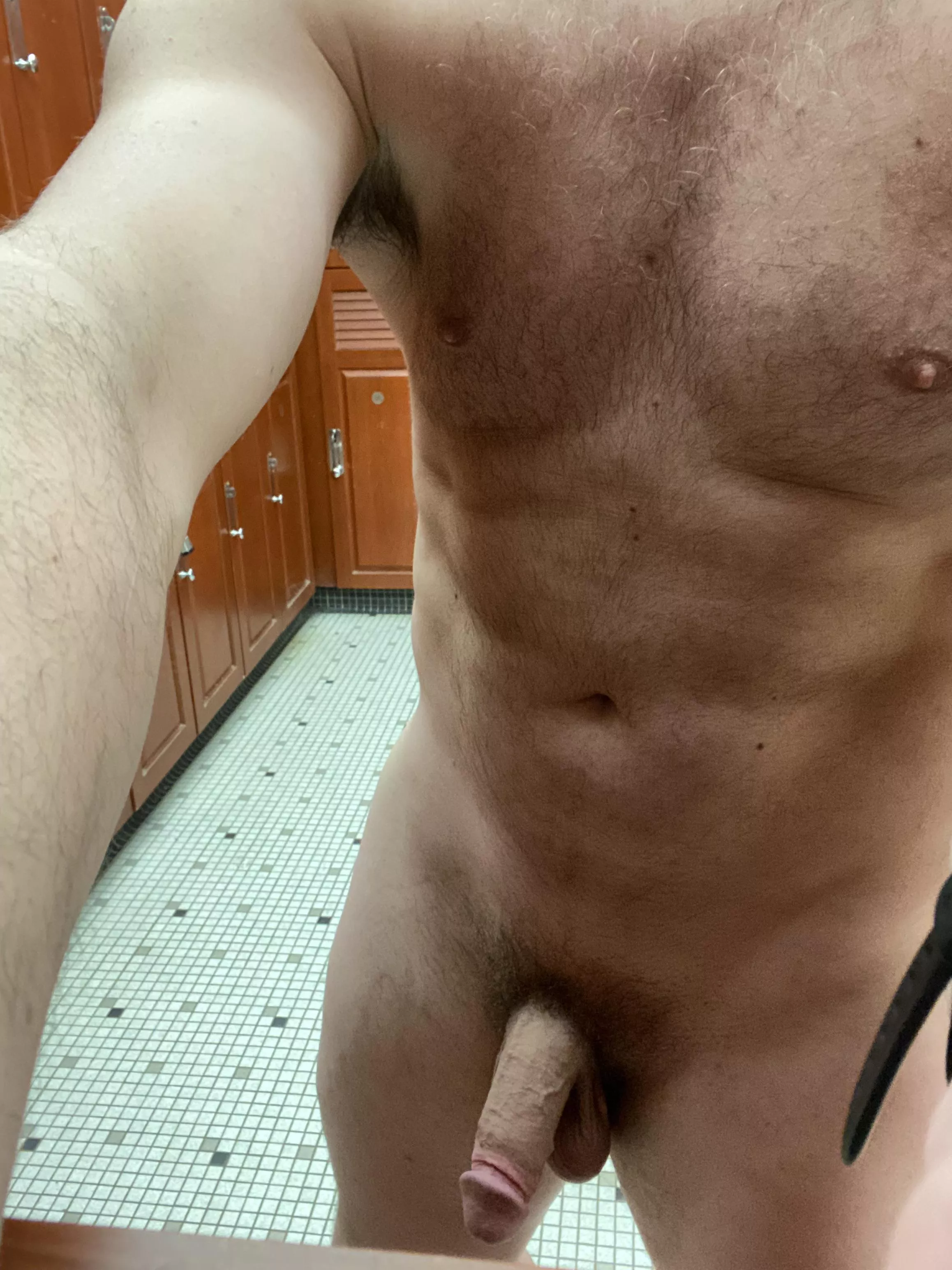 (M) had a great workout, snuck a quick pic to show my progress posted by siecinskik