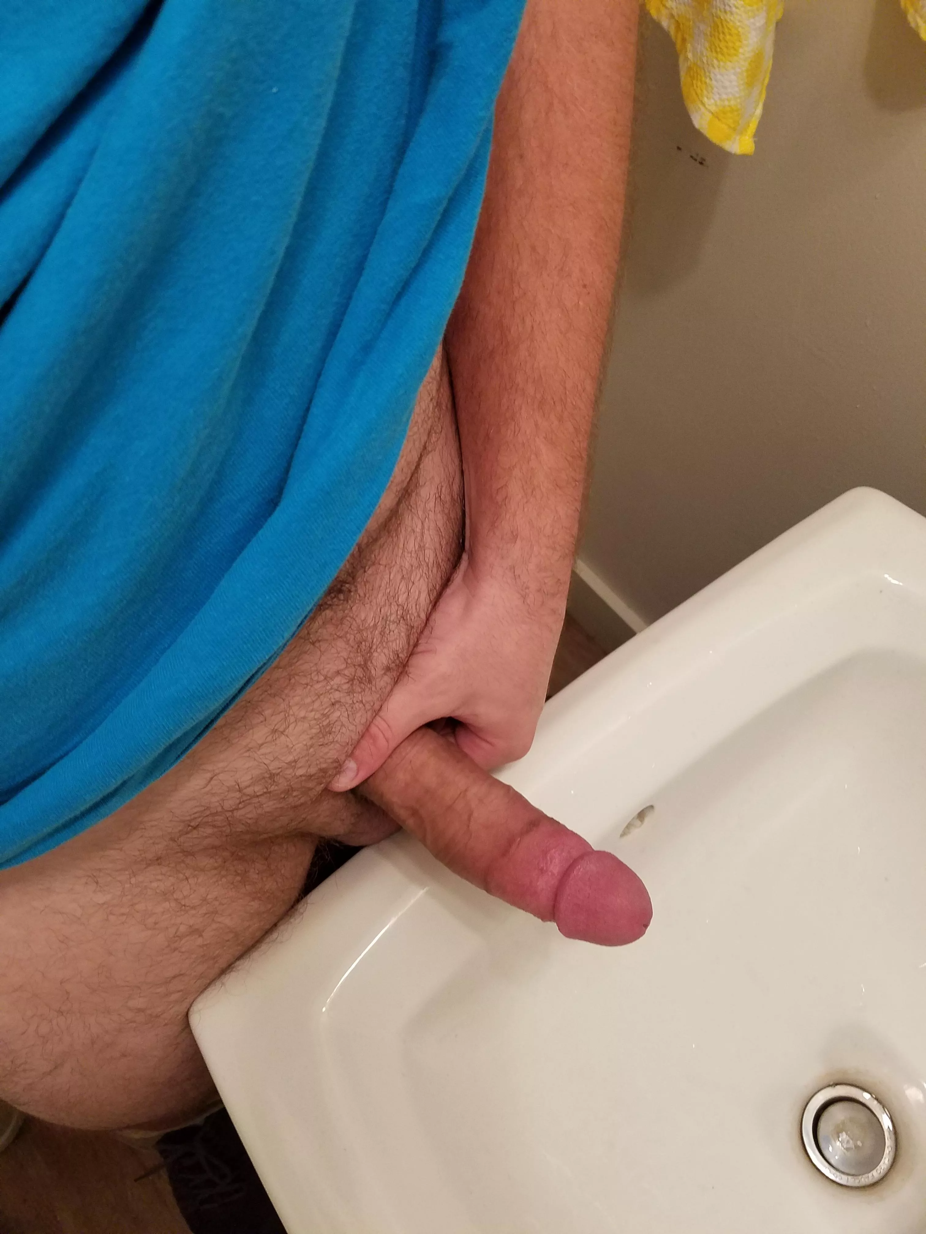 [M] horny bathroom exposed posted by allhandsonthisdick