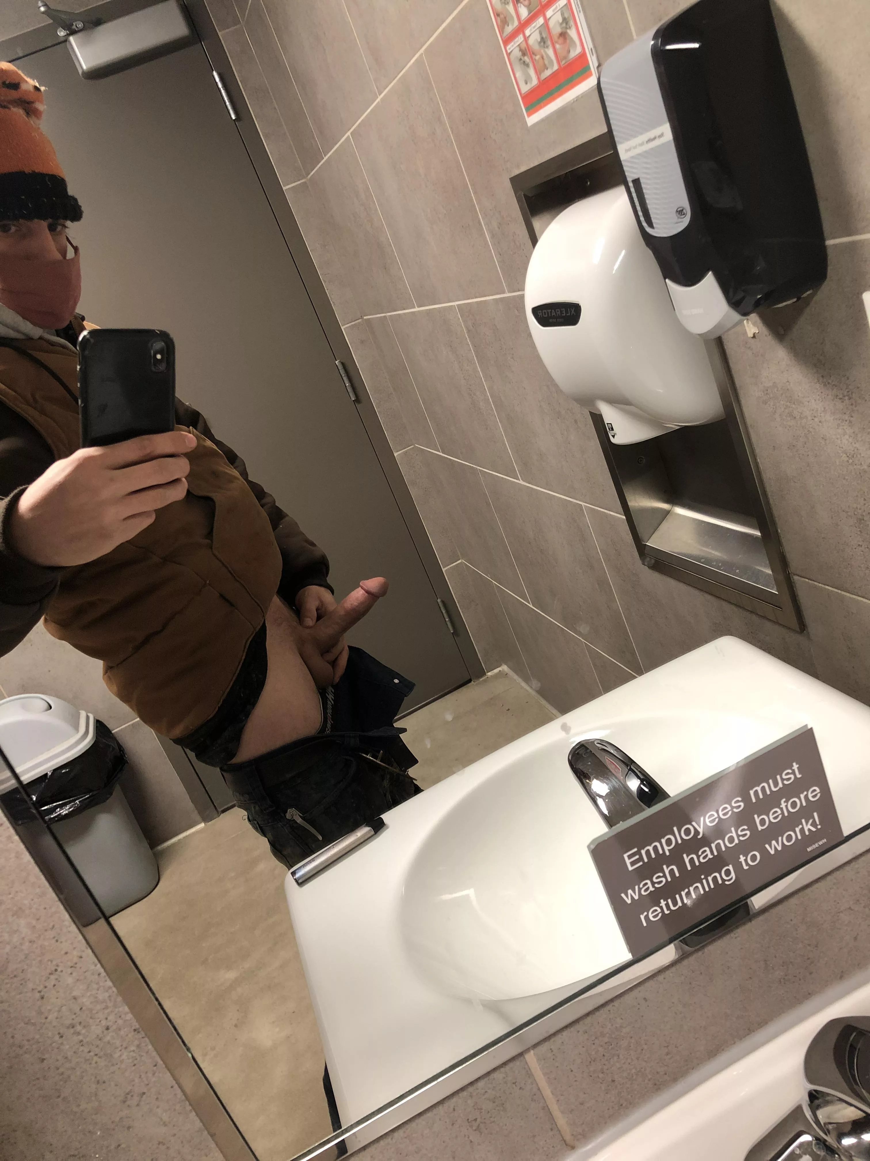 (M) love getting off in public posted by branmuffin074