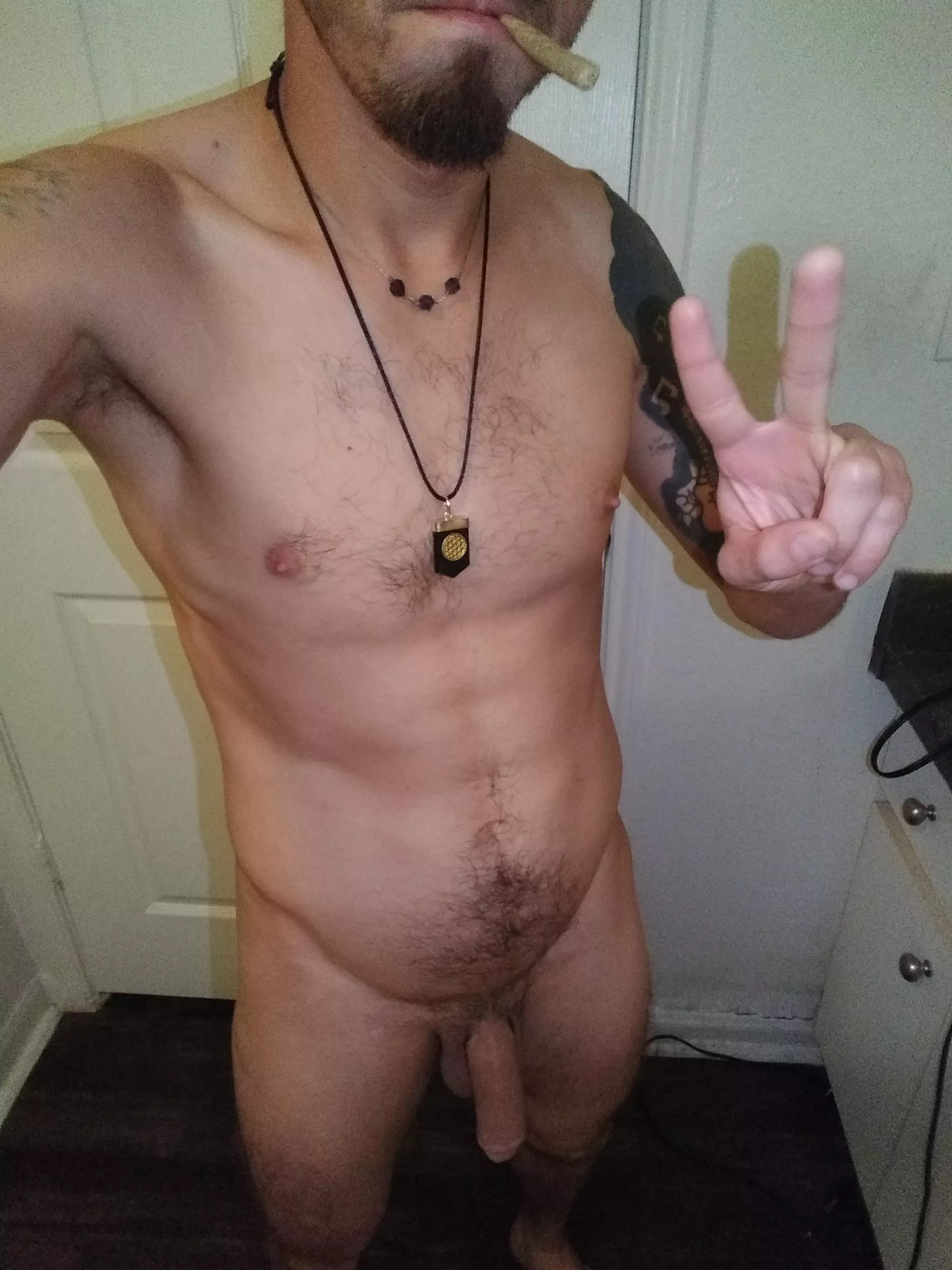 [M] Placid stoner/nudist posted by Scared_Literature148