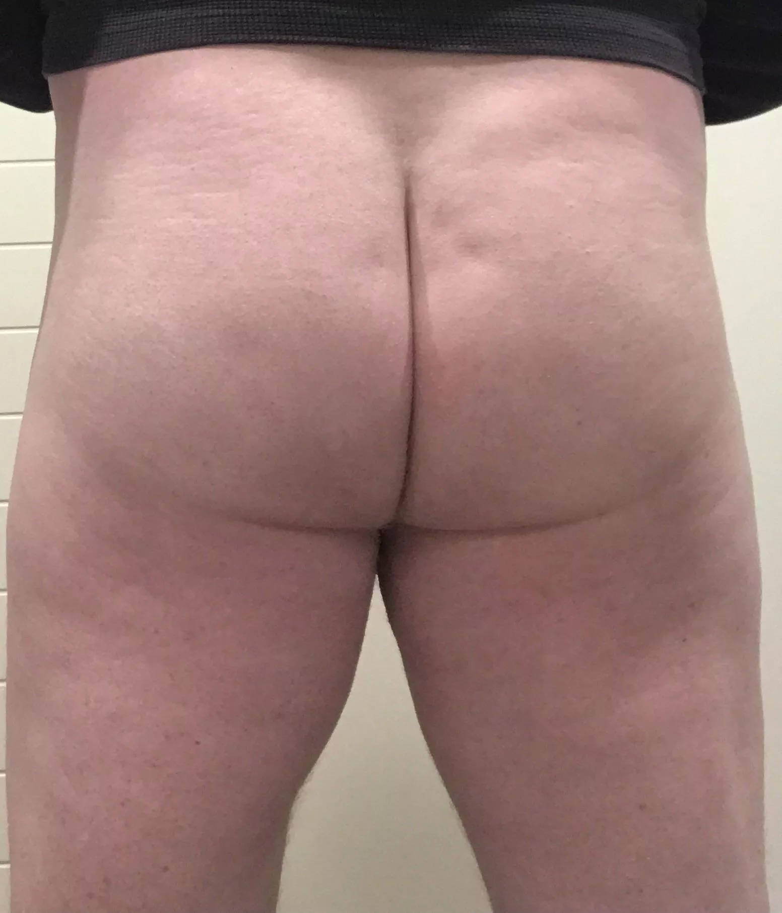 (M) solid slab of arse. Anyone interested? 😜 posted by Elegant_Shoulder_713