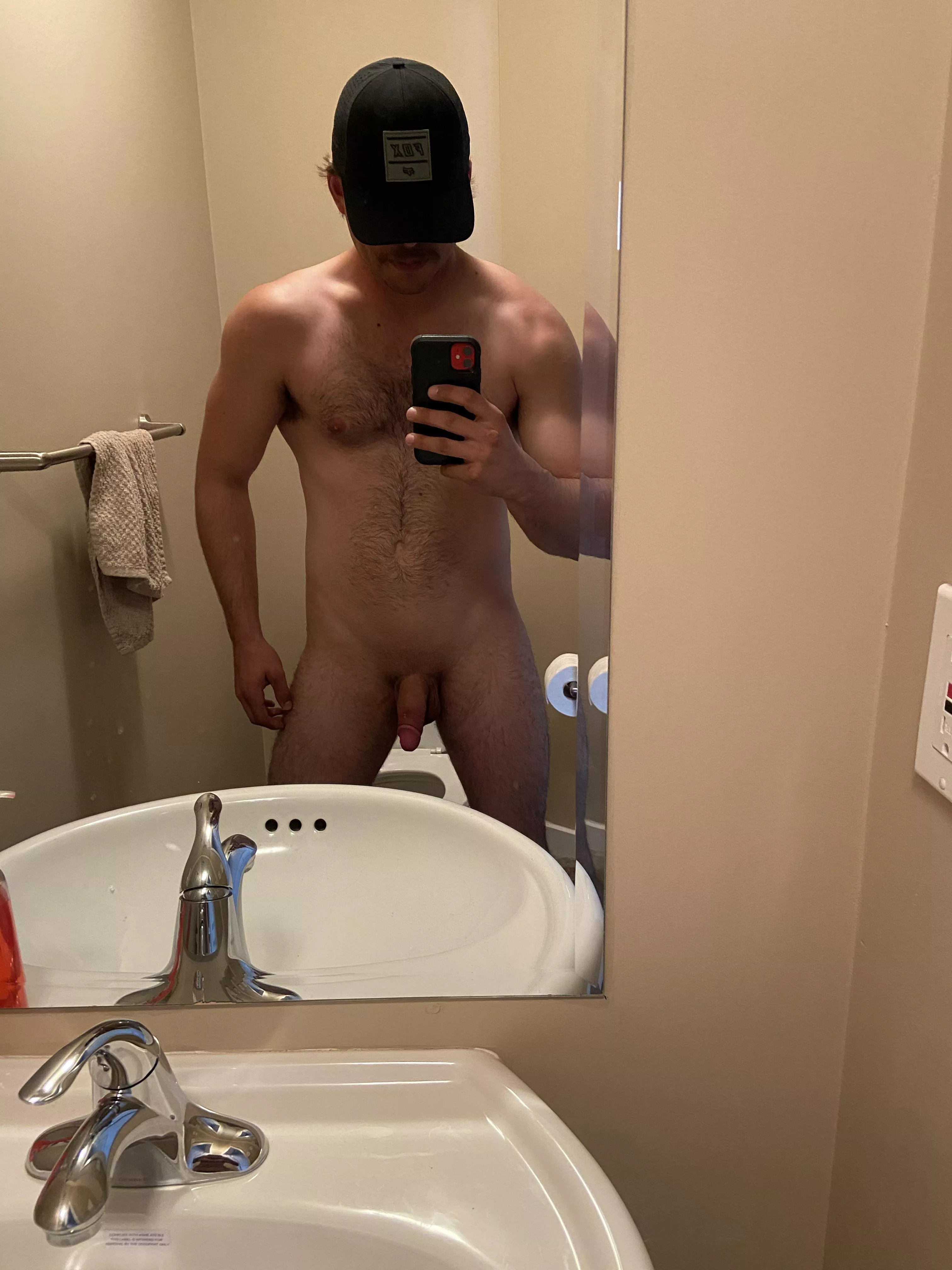 (M) Sunday funday posted by Effective-Tie-5051