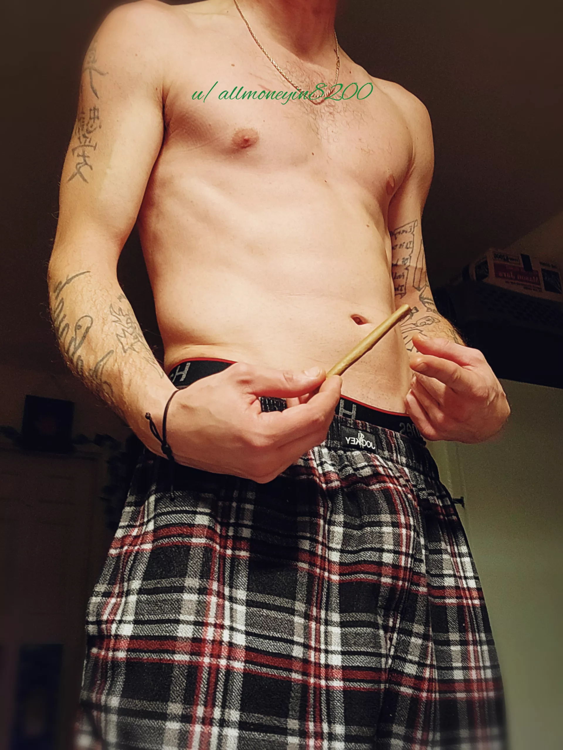 [m] Wake and bake with me? Swisher packed with Pink Apricot 💗 😋 posted by allmoneyin8200