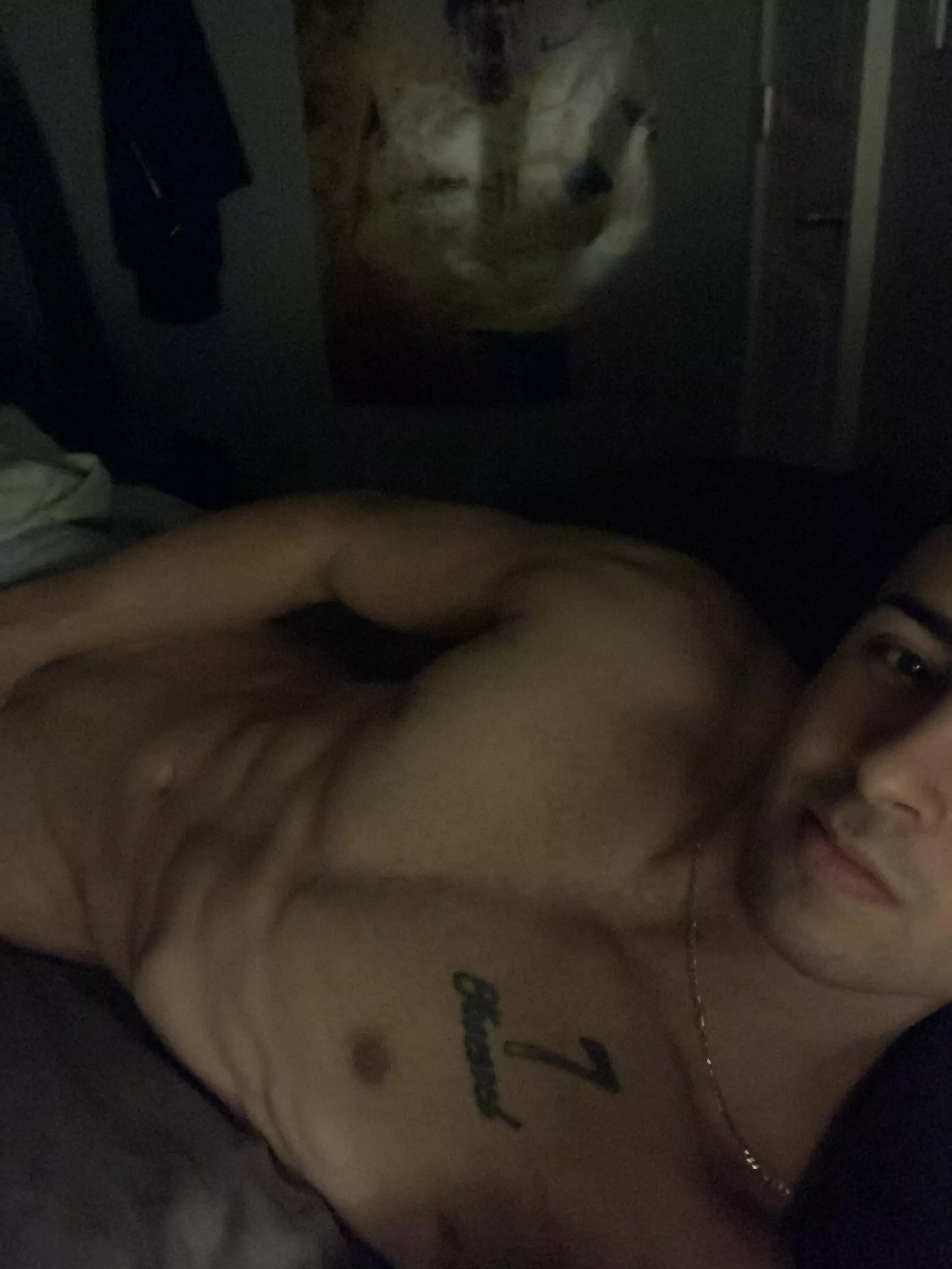 (M) what’s up :) posted by Italiannboy