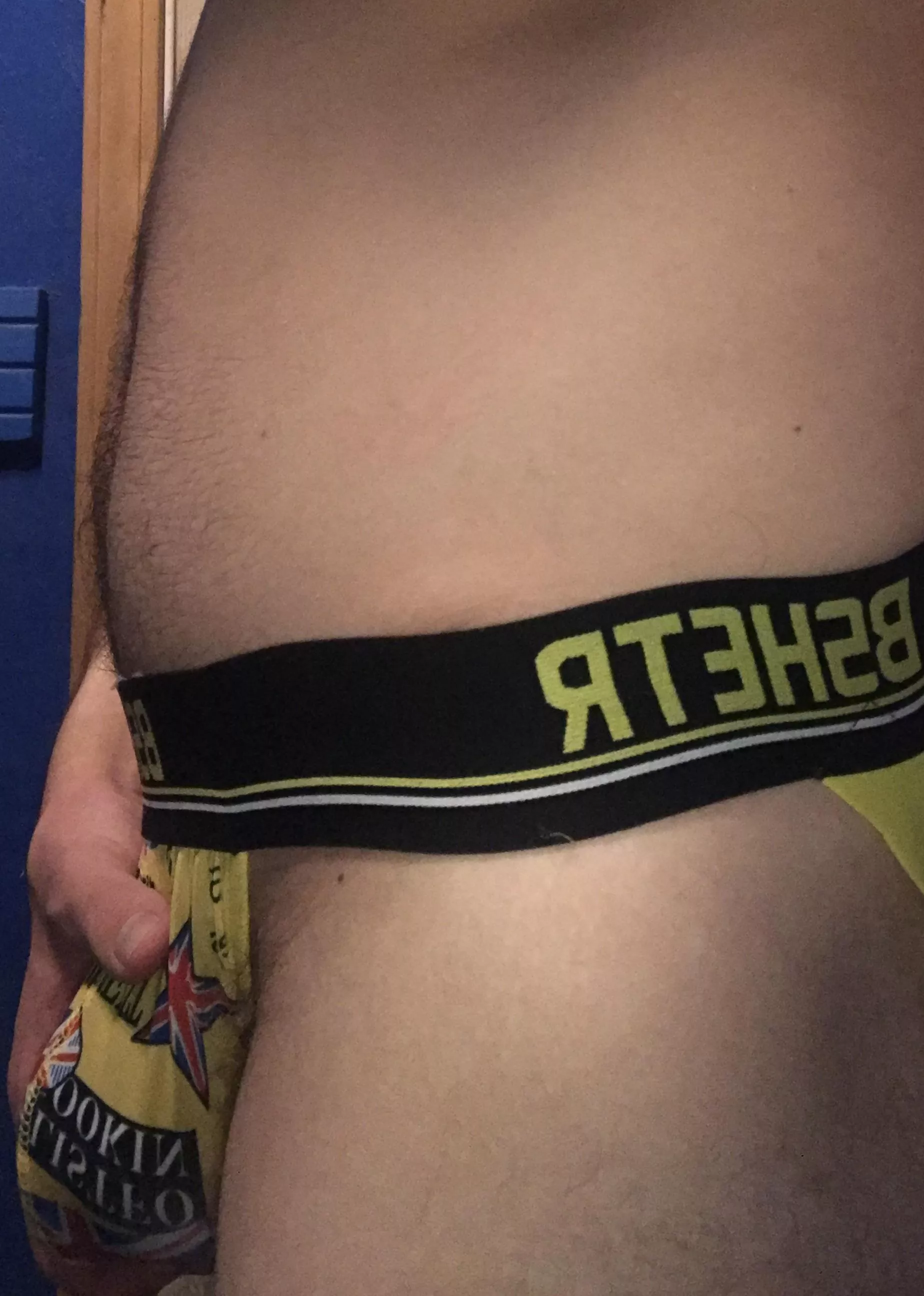 (M19) Yellow is my favorite color posted by InformalSleep2240