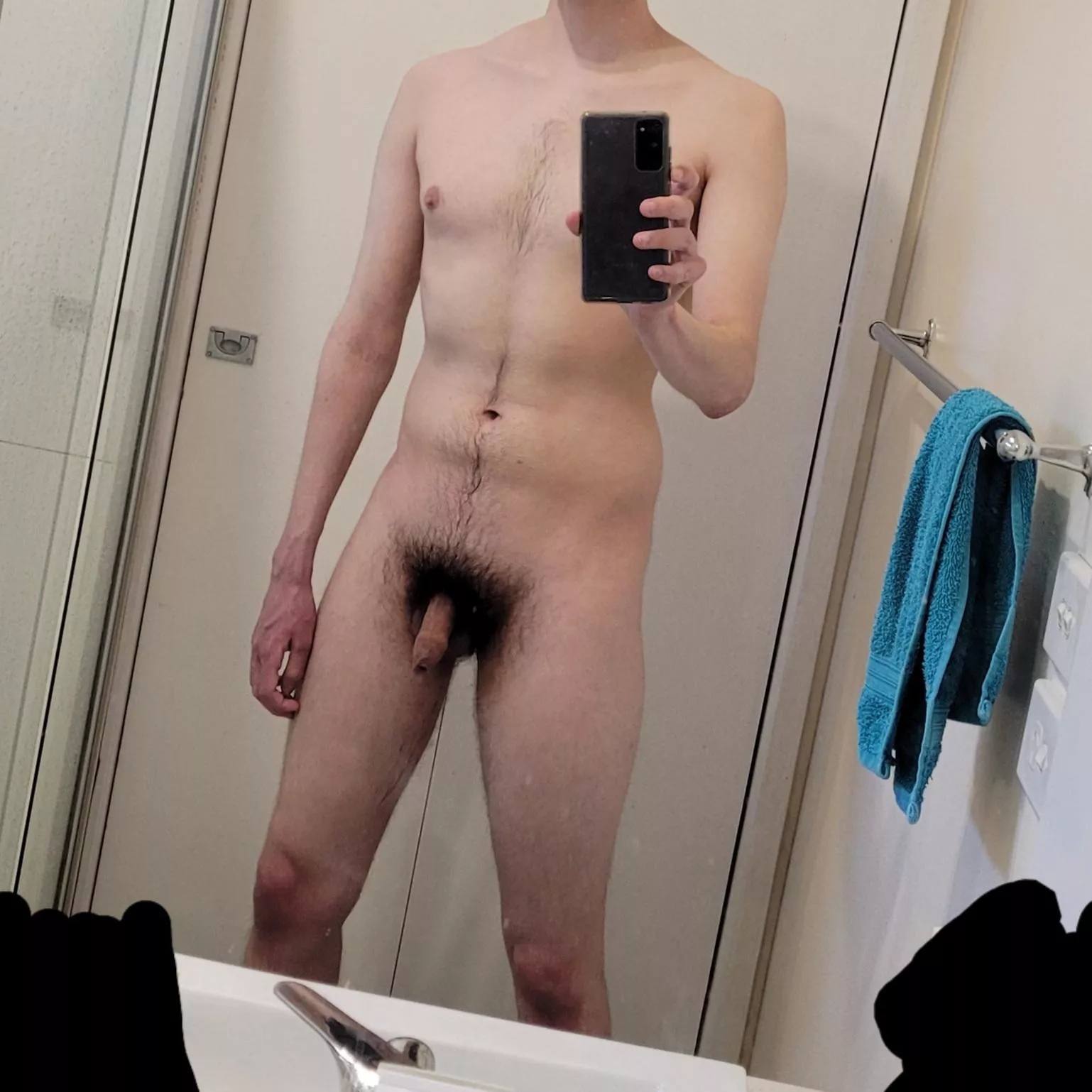 [M22, 5'11, 63kg] Always feel like my body isn't good enough posted by upvoter3008Jet