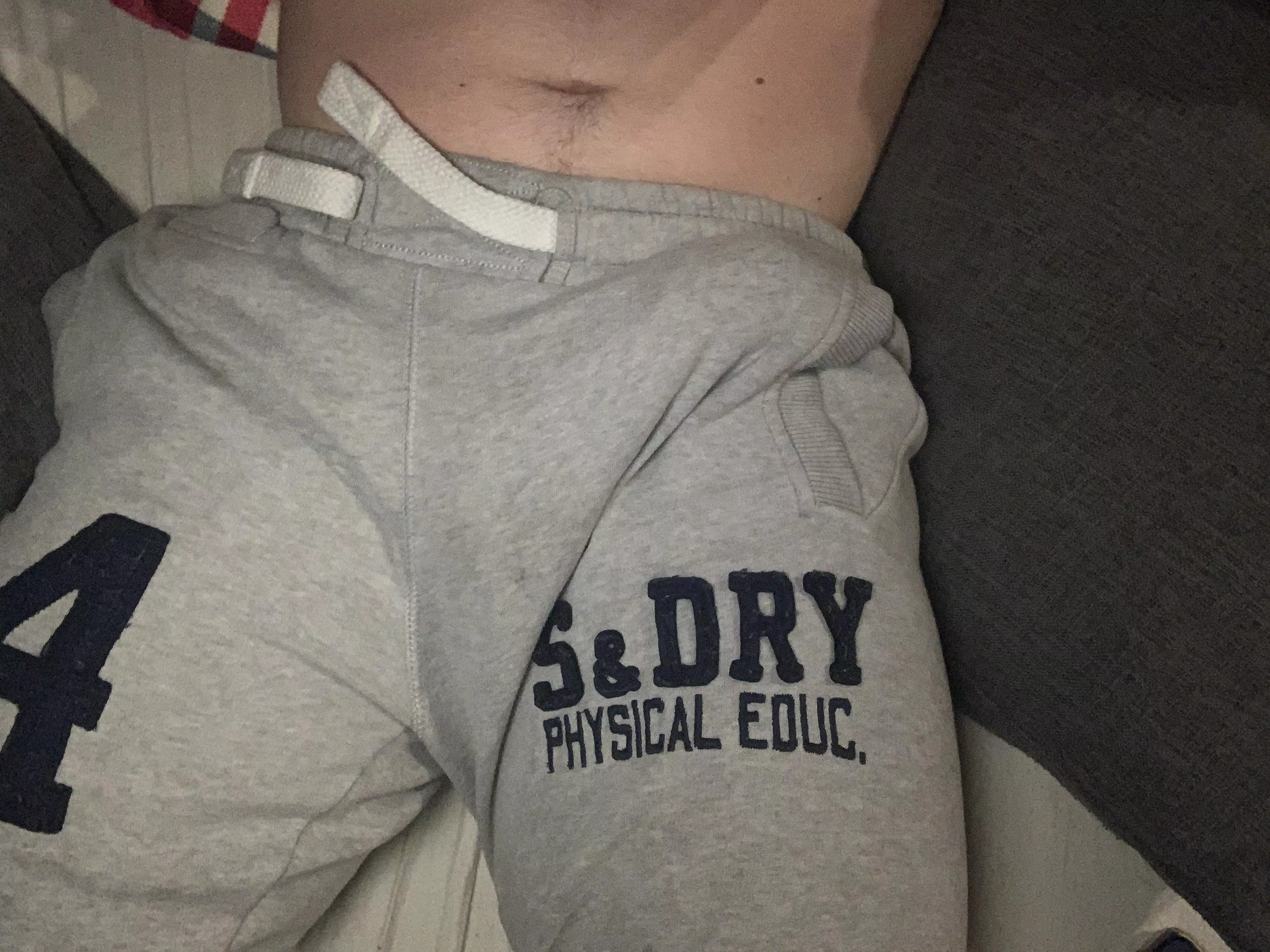 [M22] Should I wear sweatpants without boxers more often🤔😏 posted by Tributer99