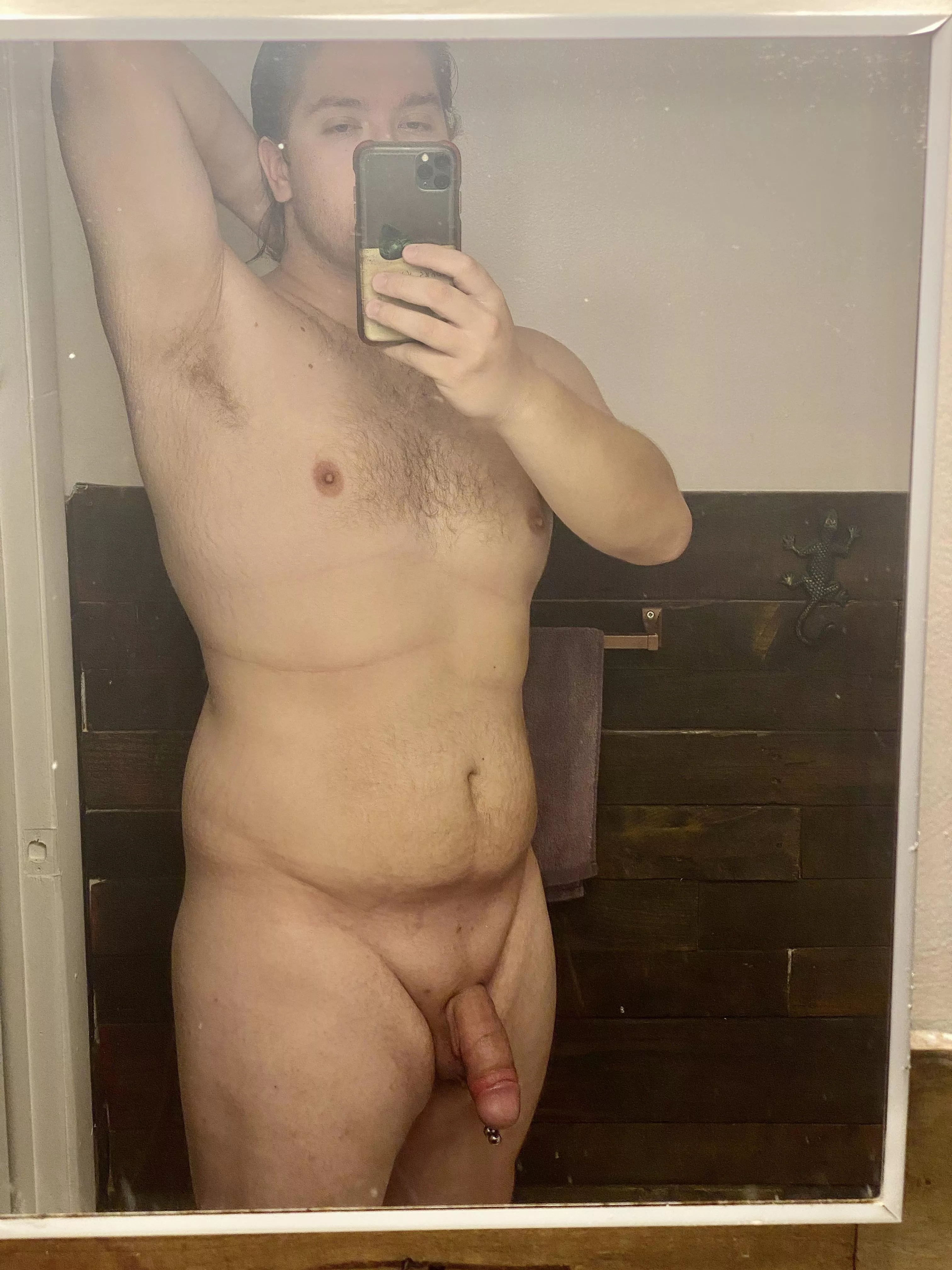 M25 6’1” 239 Post shower relaxed posted by bundleofstick