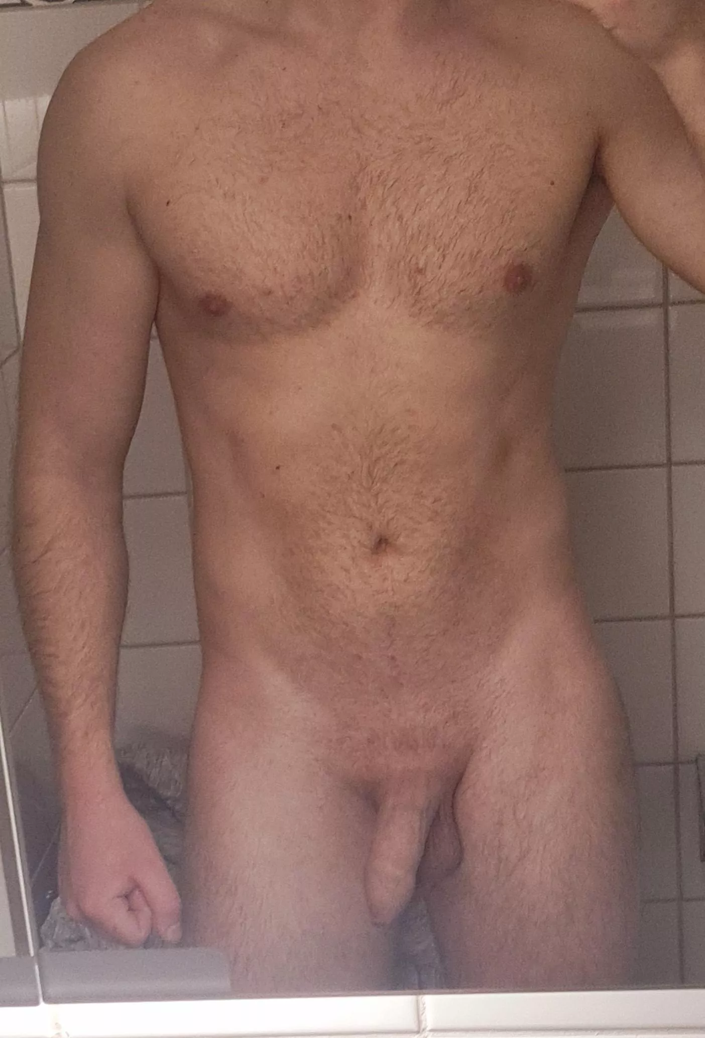 M26 W70kg H178cm just a normalnude, what do u think? posted by avoidb21