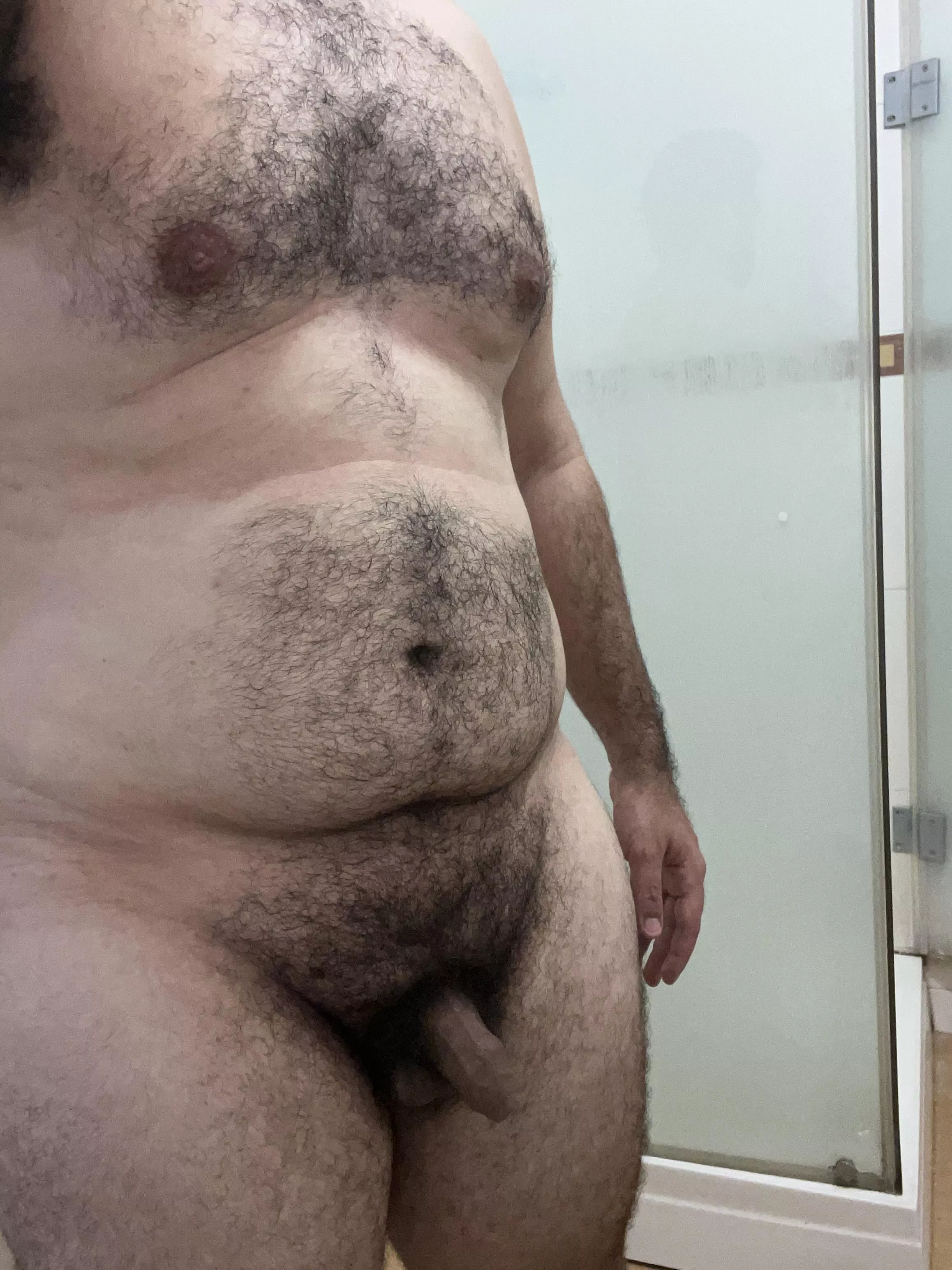 (M28/250lb/6’0). Being self conscious bout my body and weight. Would like to know a girls opinion please. posted by fakedummymail