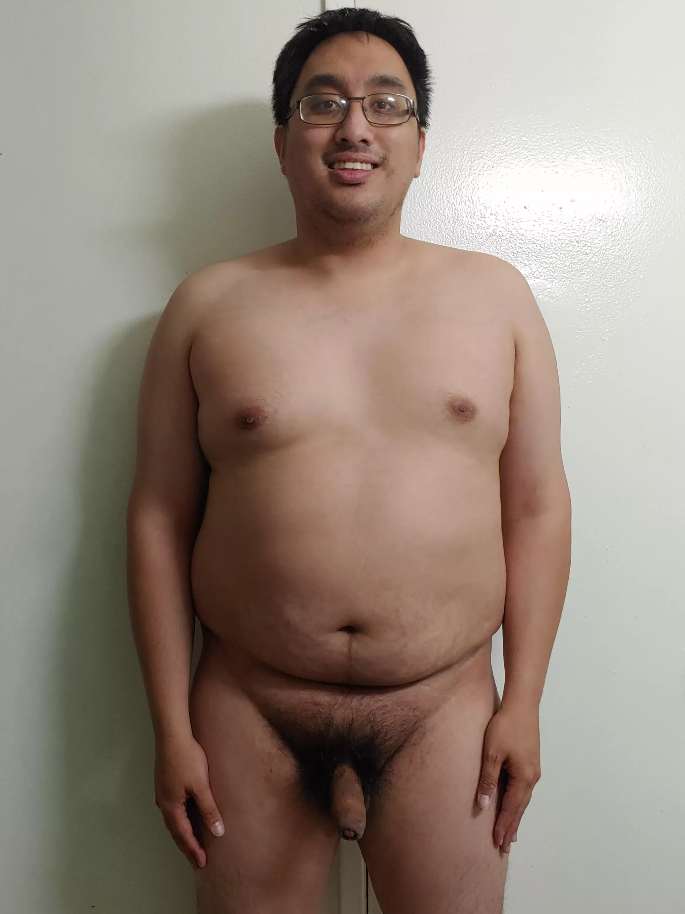 M/29/235 lbs/5'10 I am a rare uncircumcised Filipino nude posted by KT010