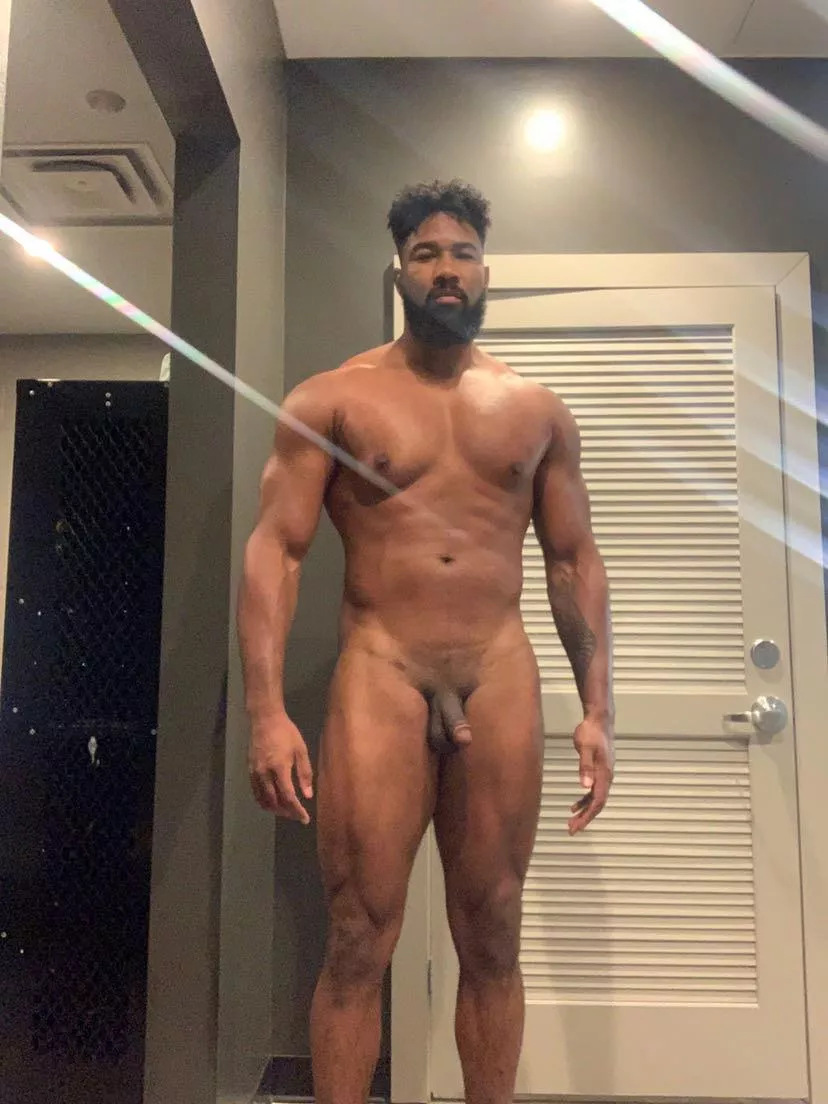 M30, 6’3” 235 lbs. Honest thoughts, critiques or questions? posted by thedifference32