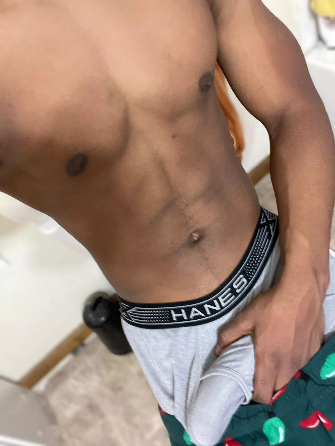 M4F (25) 😏 posted by Apart_Pack_6033