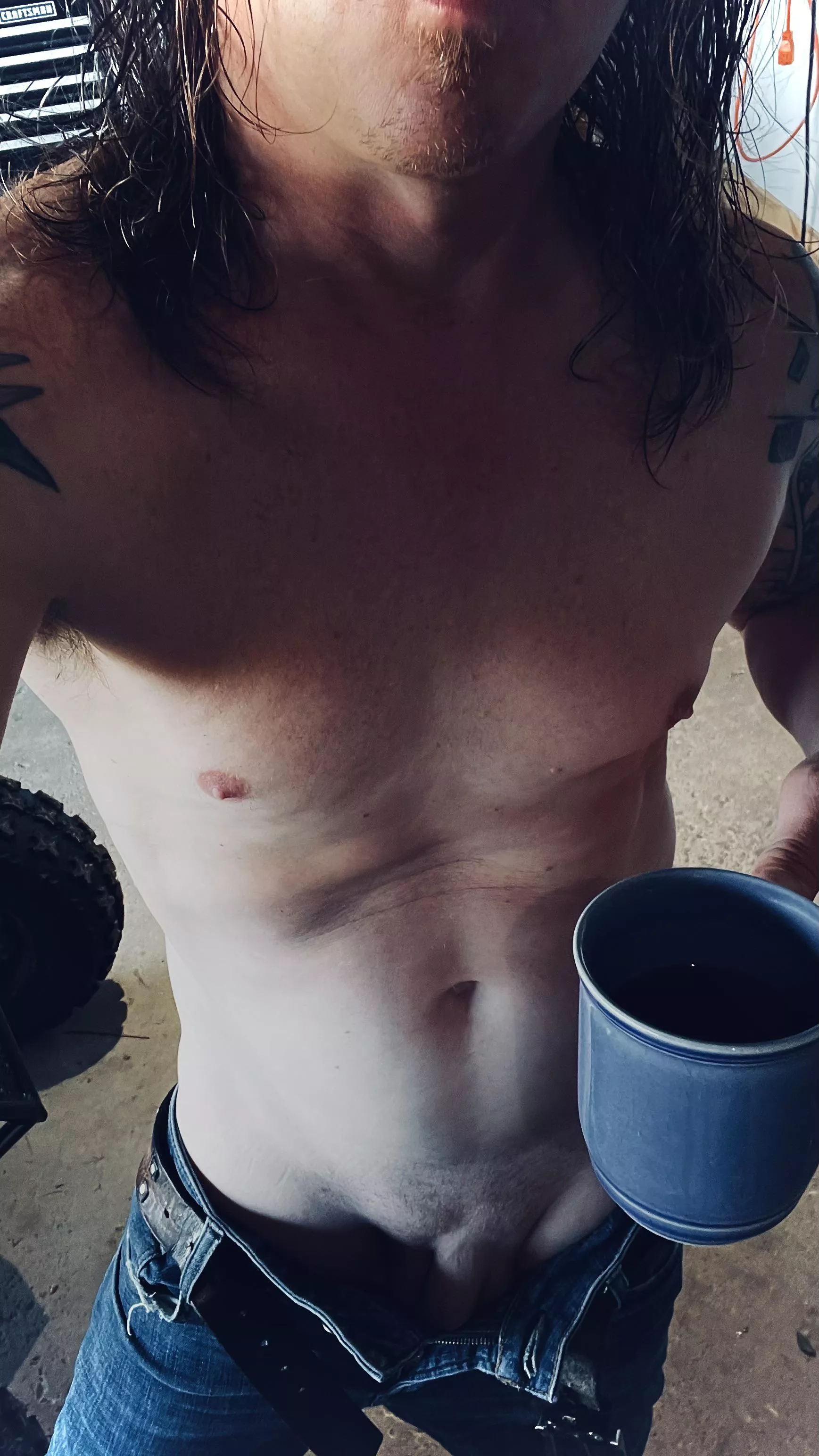 (M)50 Coffee in the garage this Monday morn..... posted by CuriousHopeful71