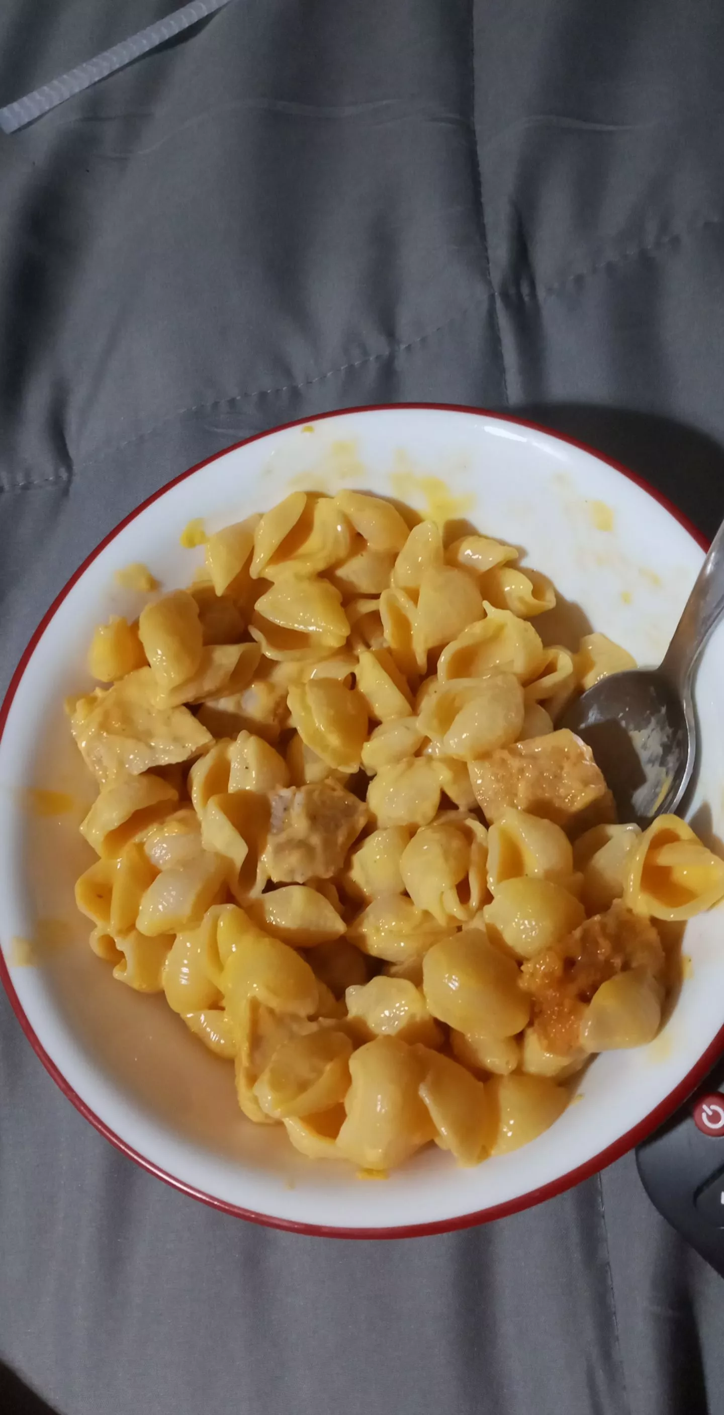 Mac and cheese is the best little lunch! posted by Thetelltalehearter