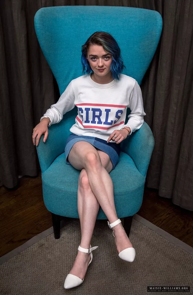 Maisie has me throbbing and leaking in this hour long edge. Nothing feels better than pumping for her. posted by carlpsource