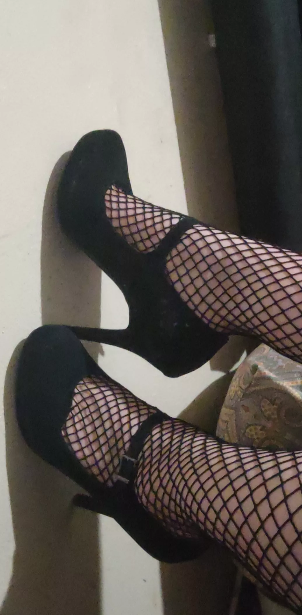 Mary janes and fishnets posted by QUINN_TET_HARLIN