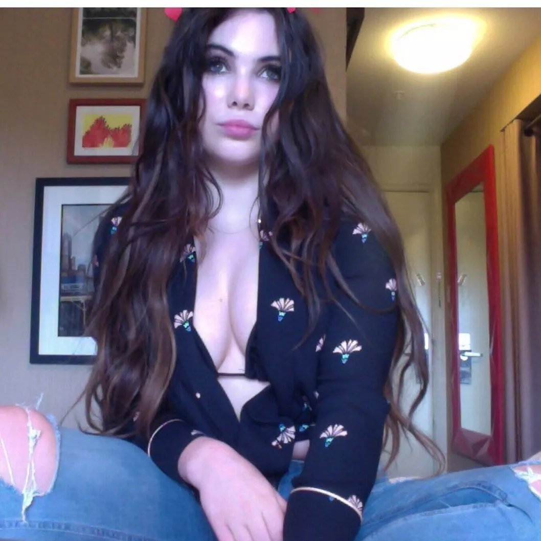 McKayla Maroney? posted by JoeBraatz