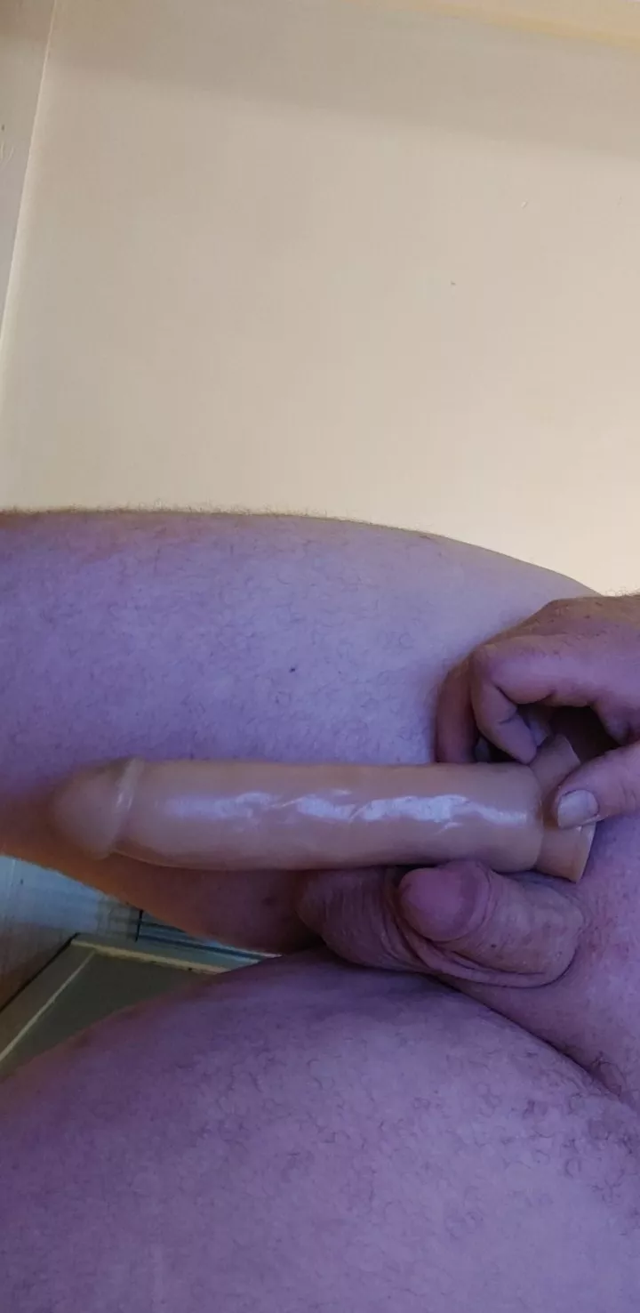 Me vs my gfs dildo.. posted by pappy3476