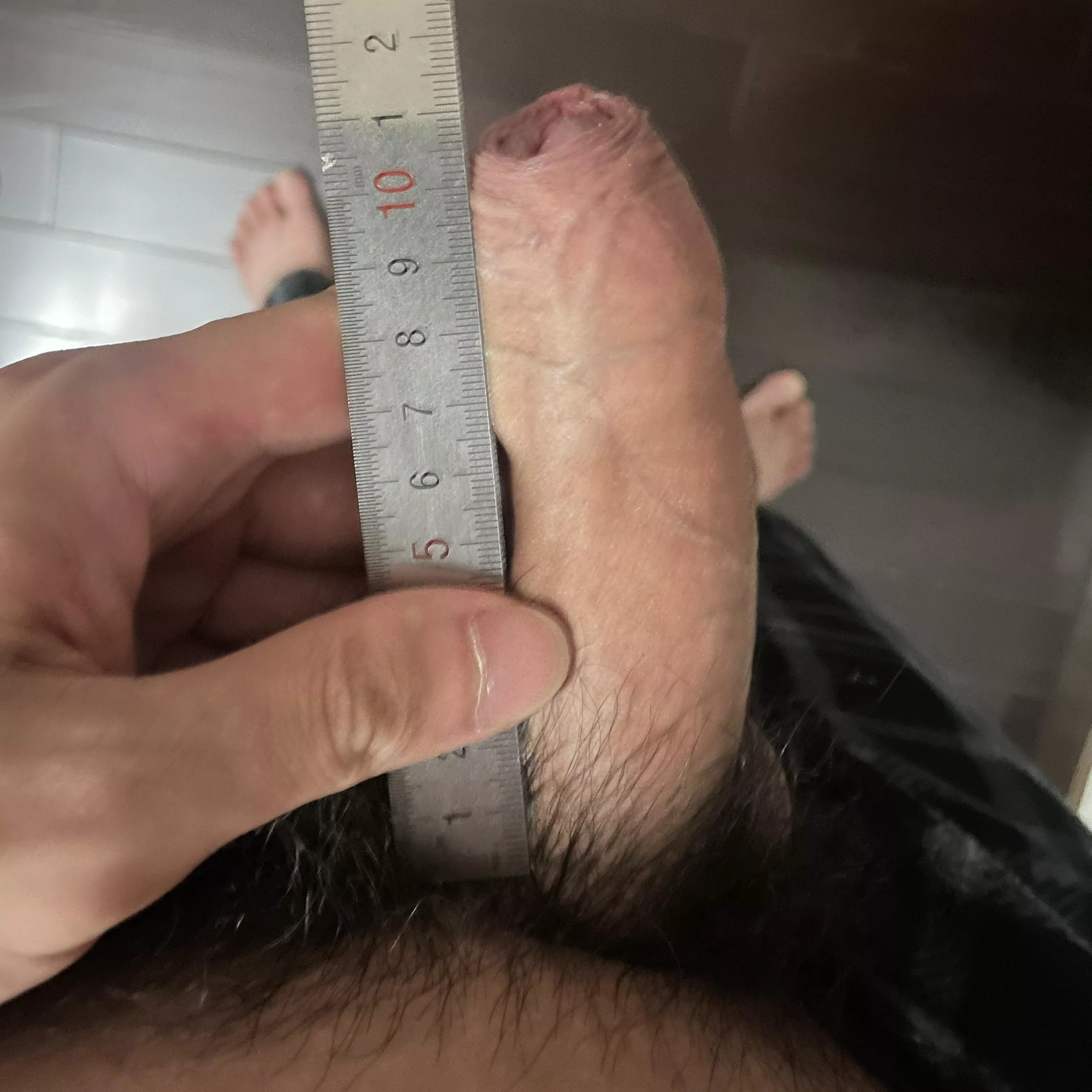 measuring my small uncut dick posted by snifnlik