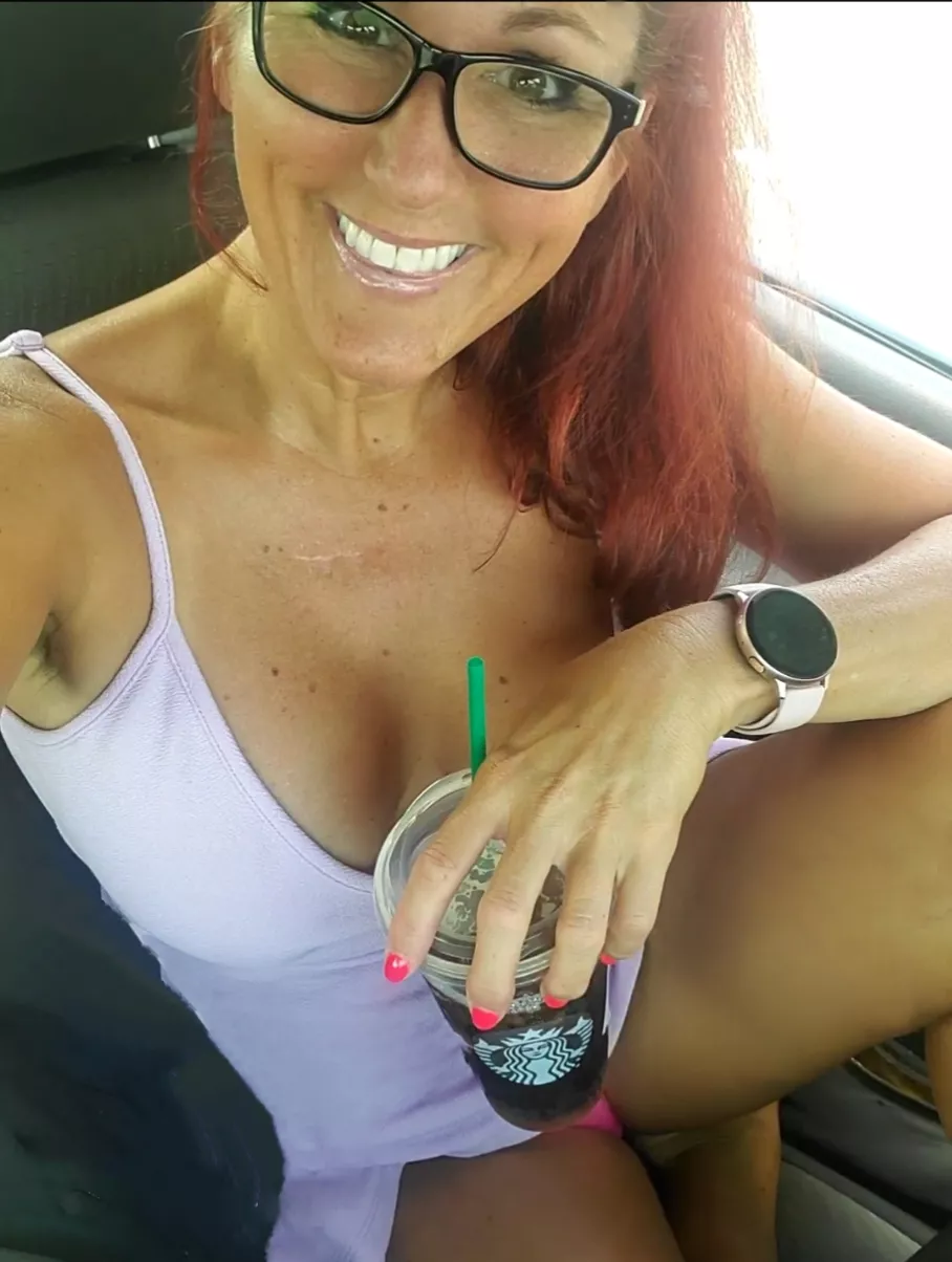 Mid Day coffee breaks are ALWAYS NEEDED before the kids get out of school! (F,49) posted by MILFMONIEMANDYMAJORS