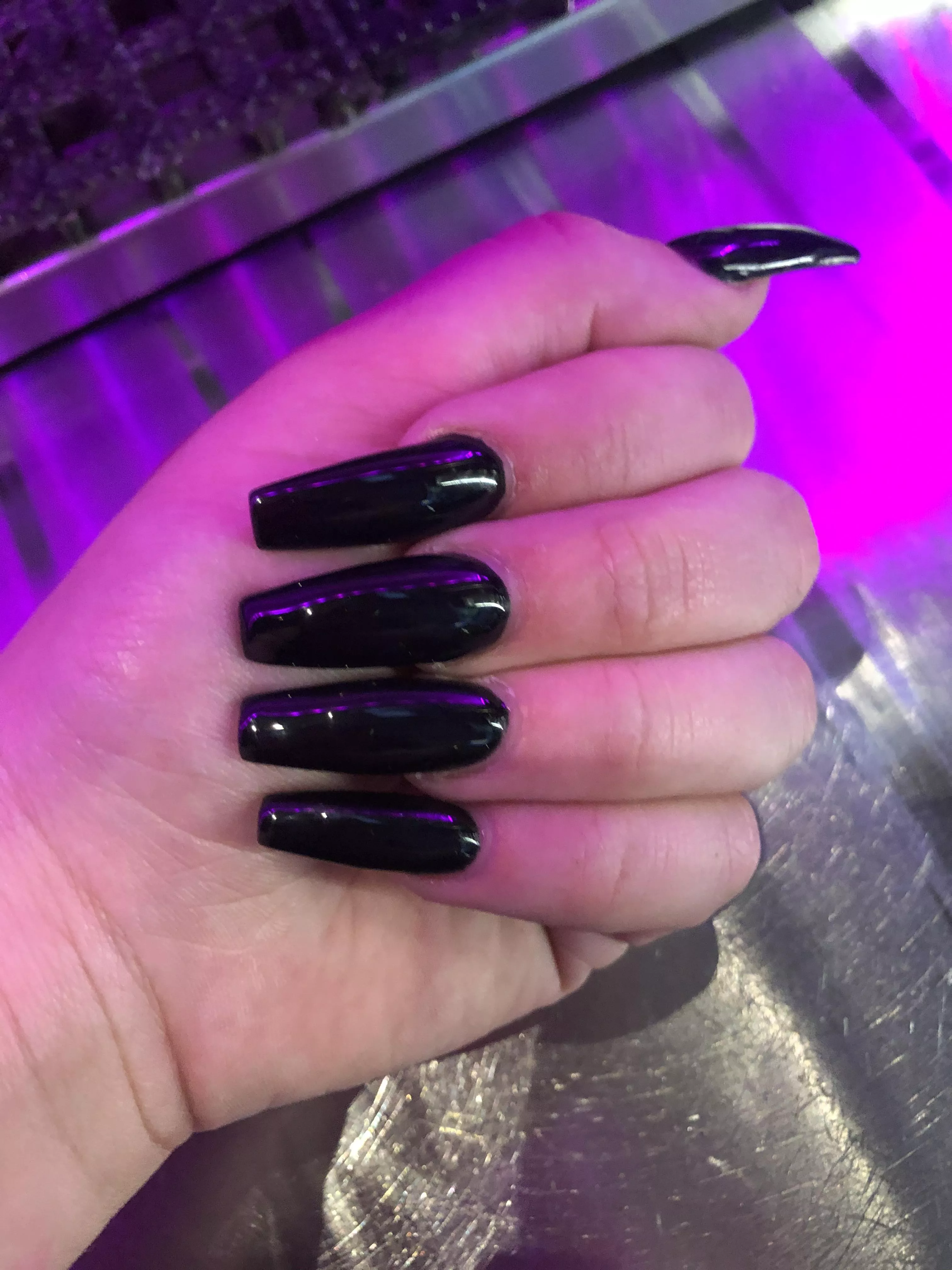 Mid shift manicure pic 🥰 I think the pink lights make em even better posted by ariellegoddesss