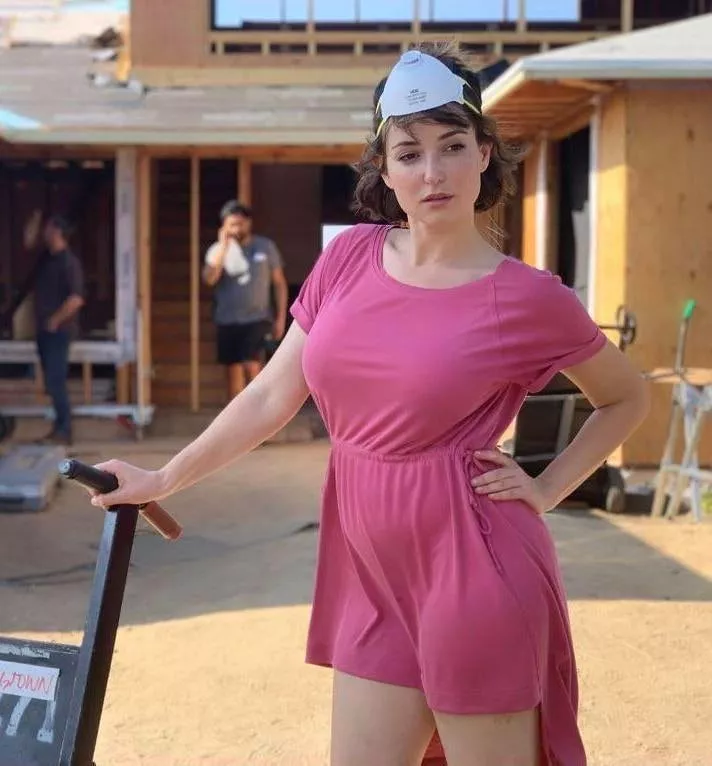 Milana Vayntrub looks thick posted by OkDarkLink