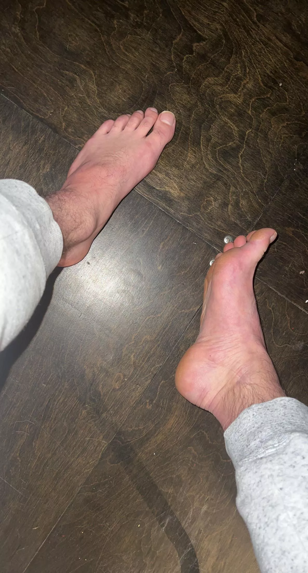 Military feet after a workout posted by Hungmilitarycock