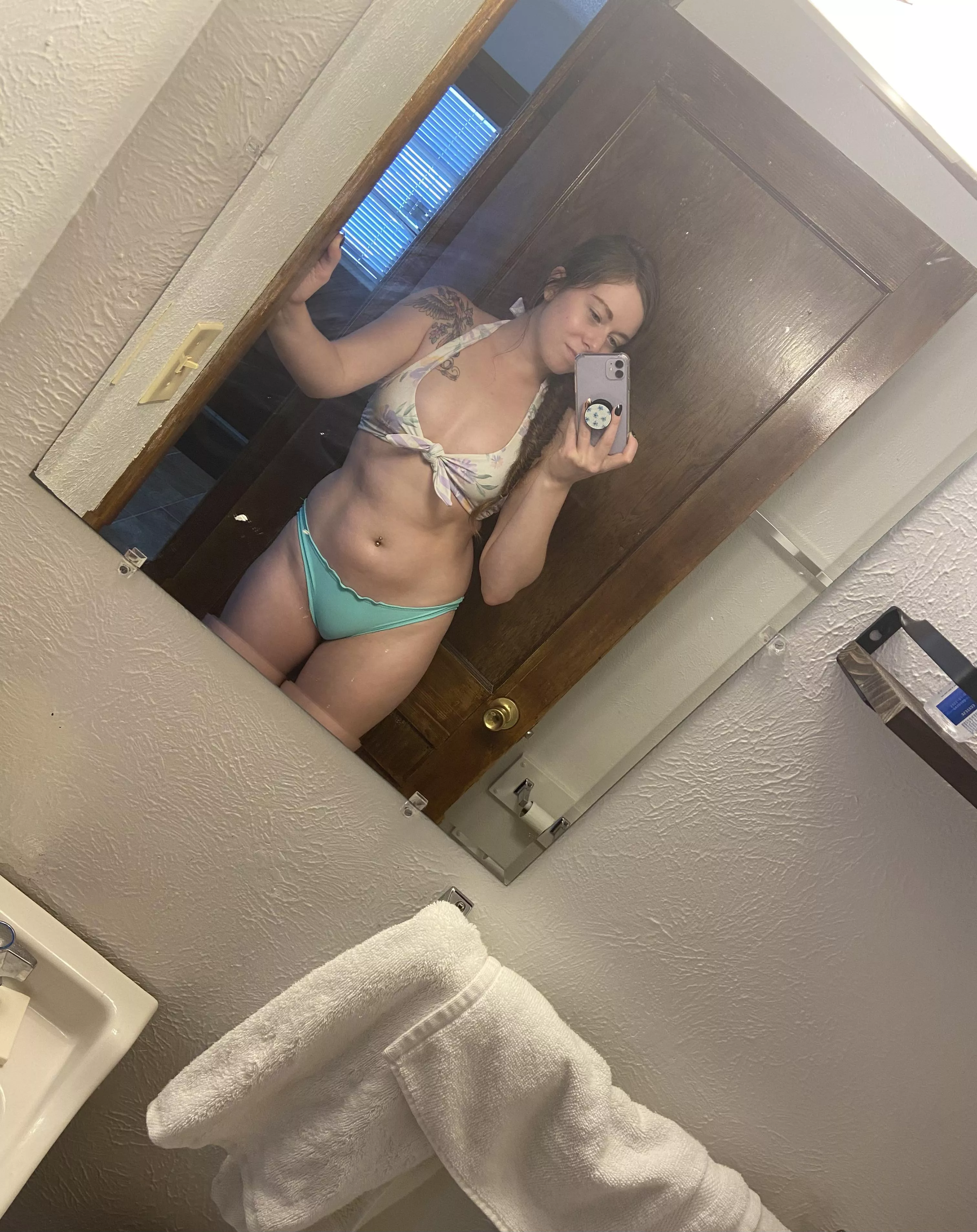 Mirror Selfie 💦 [oc] posted by ILoveAlanaRose