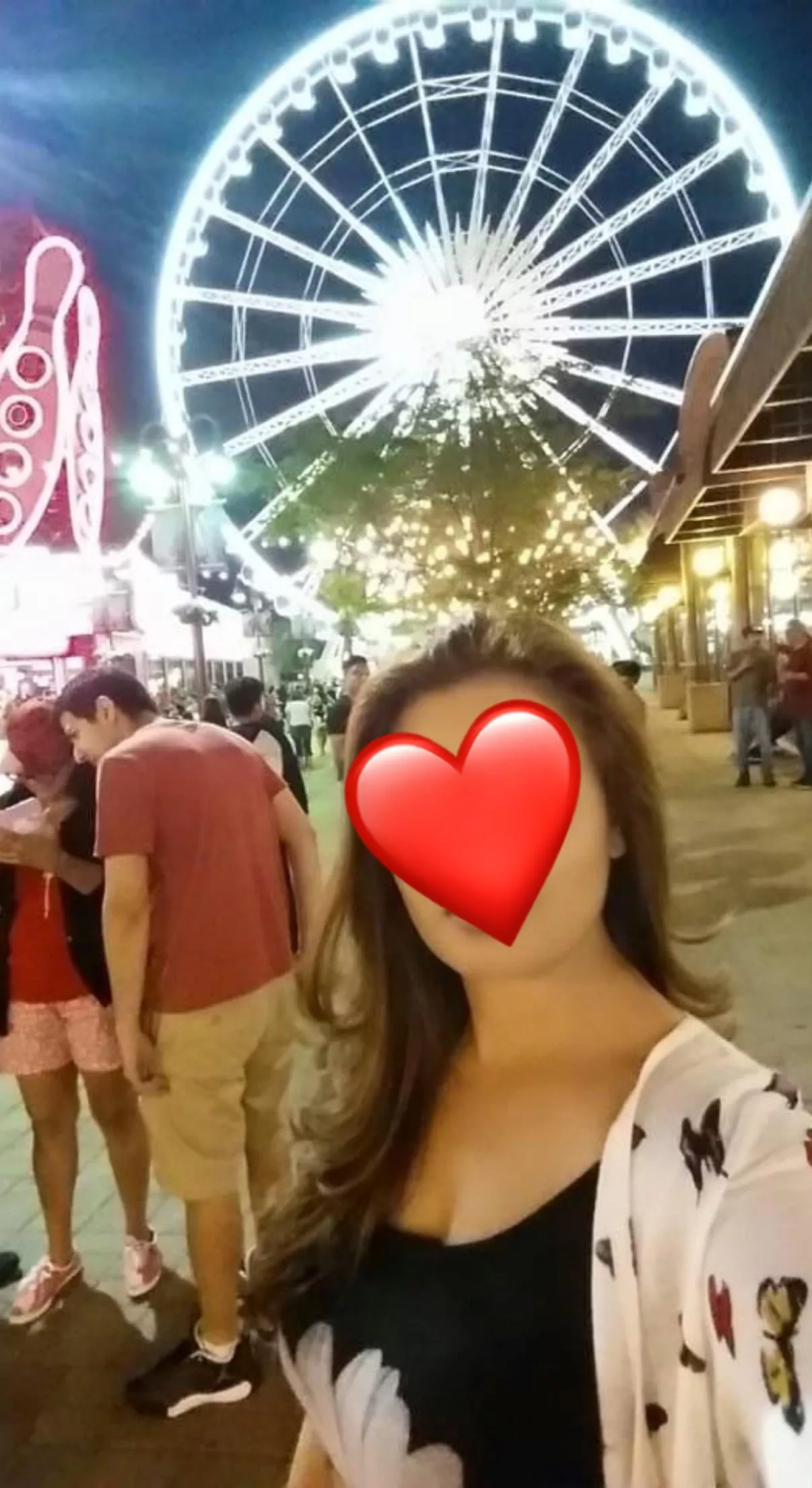 Mom went on the Ferris wheel with a guy I’ve never seen? Kinda nervous about what may have happened posted by cucks0n69