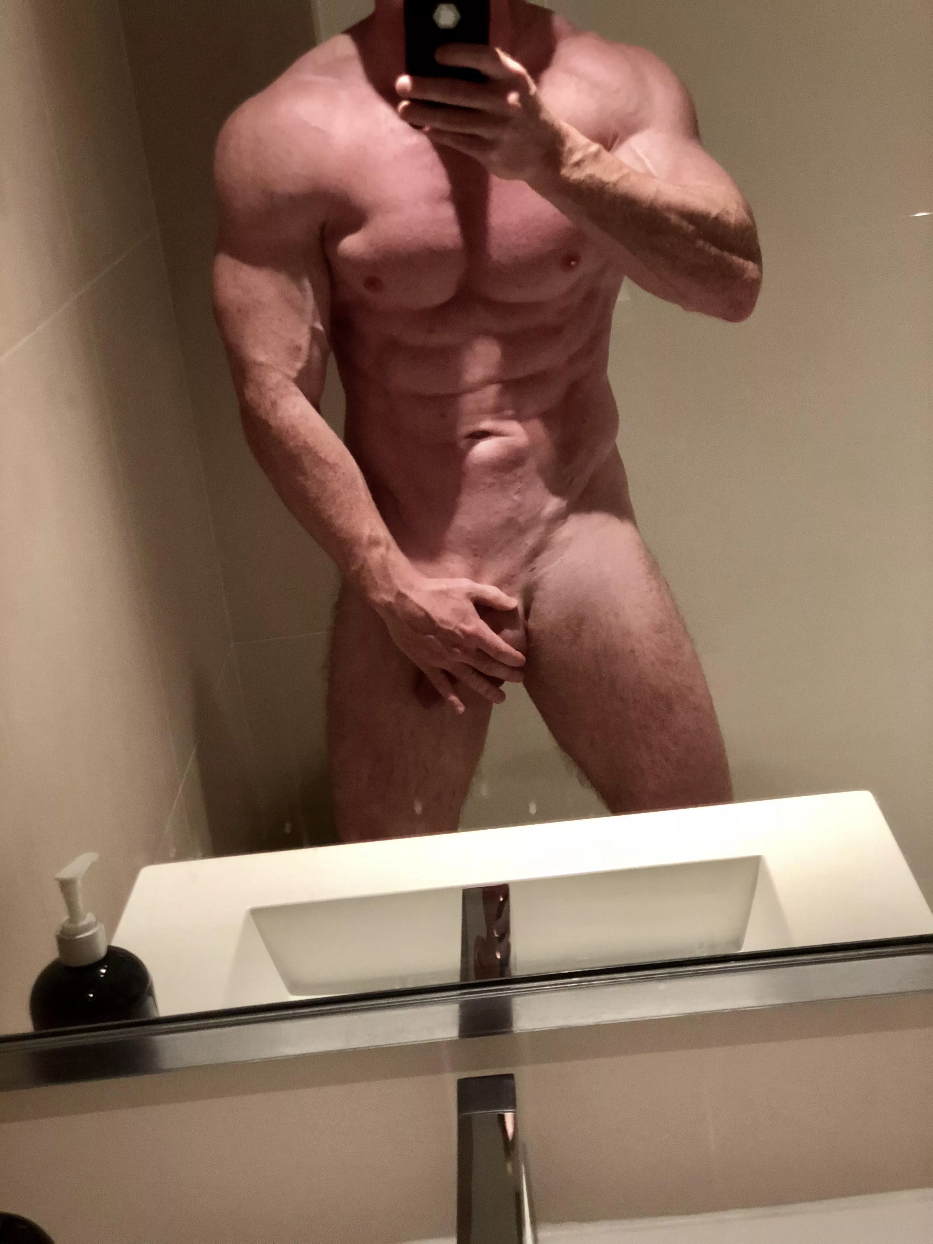 Monday (m)orning pump to start the week off right posted by buffginger