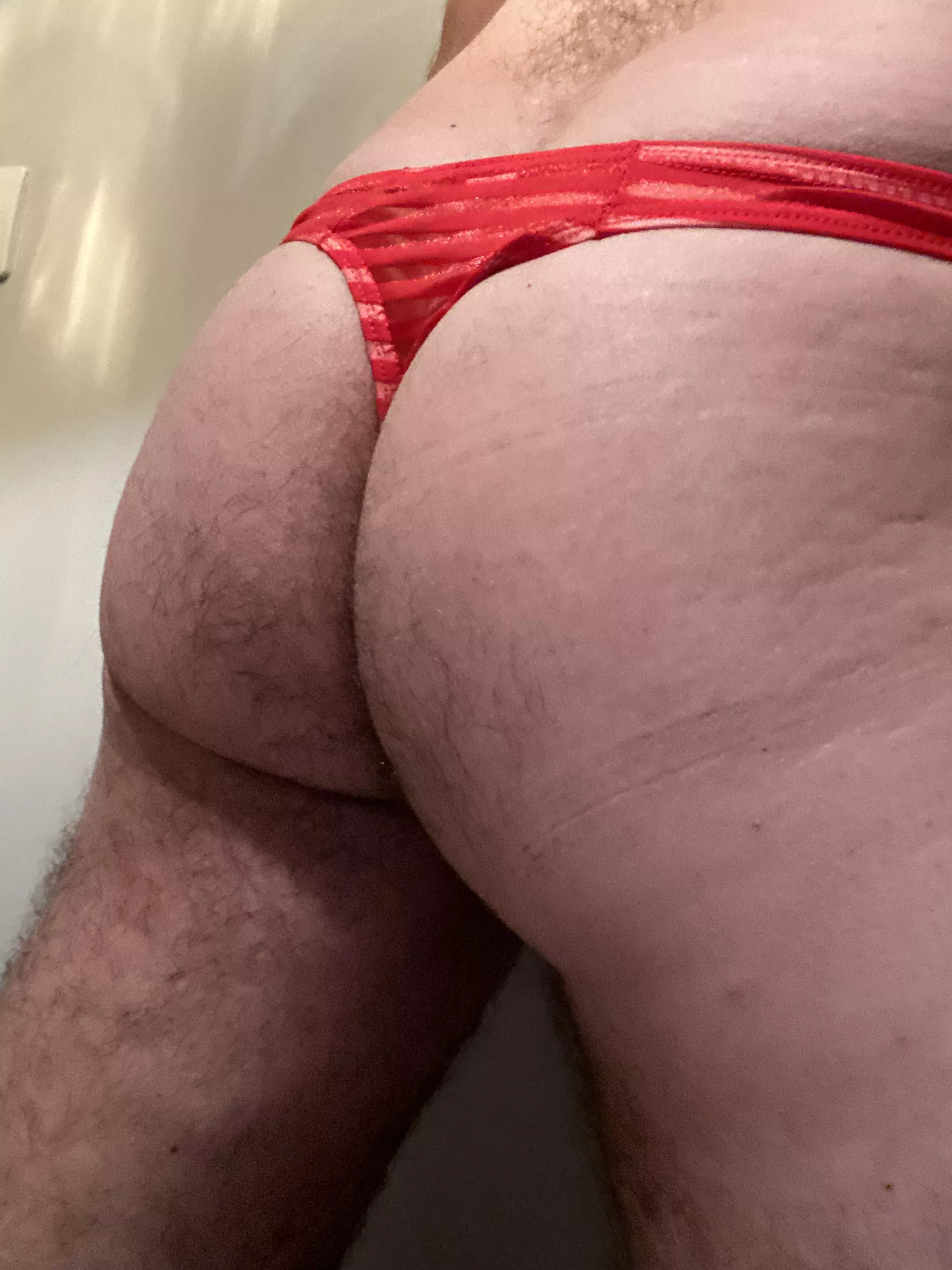 Monday Thong posted by Djf1975